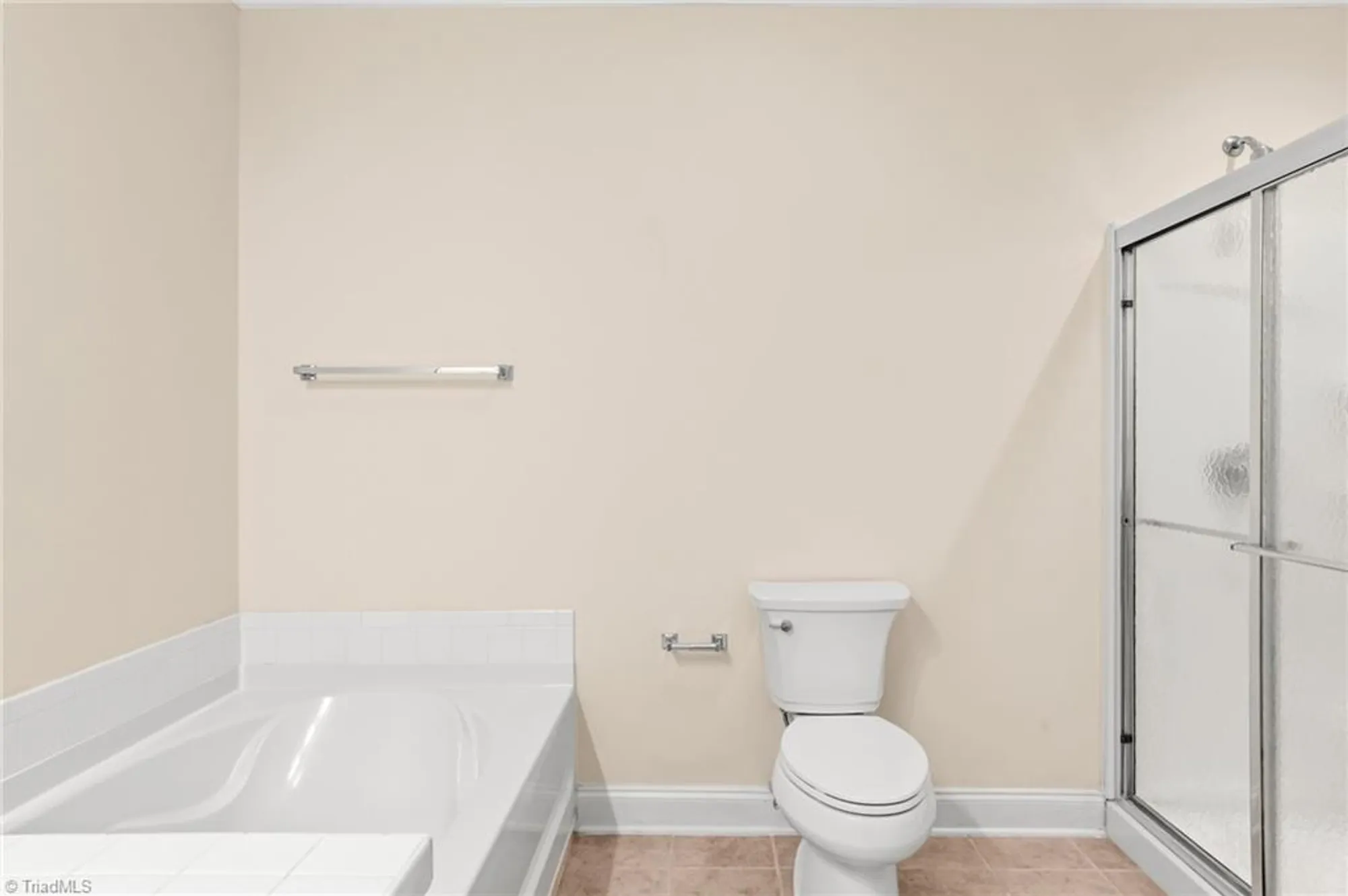 Property Slideshow image 20 of 49 | 106 queensbury dr, Winston Salem, NC, 27127