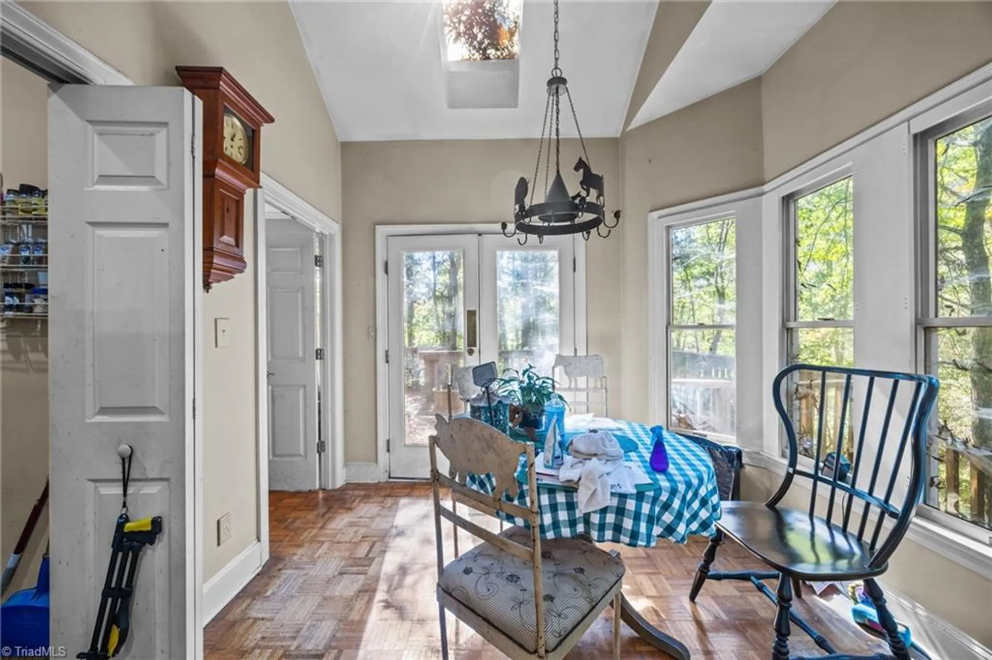 Property Slideshow image 7 of 42 | 697 spindlewood, Pittsboro, NC, 27312