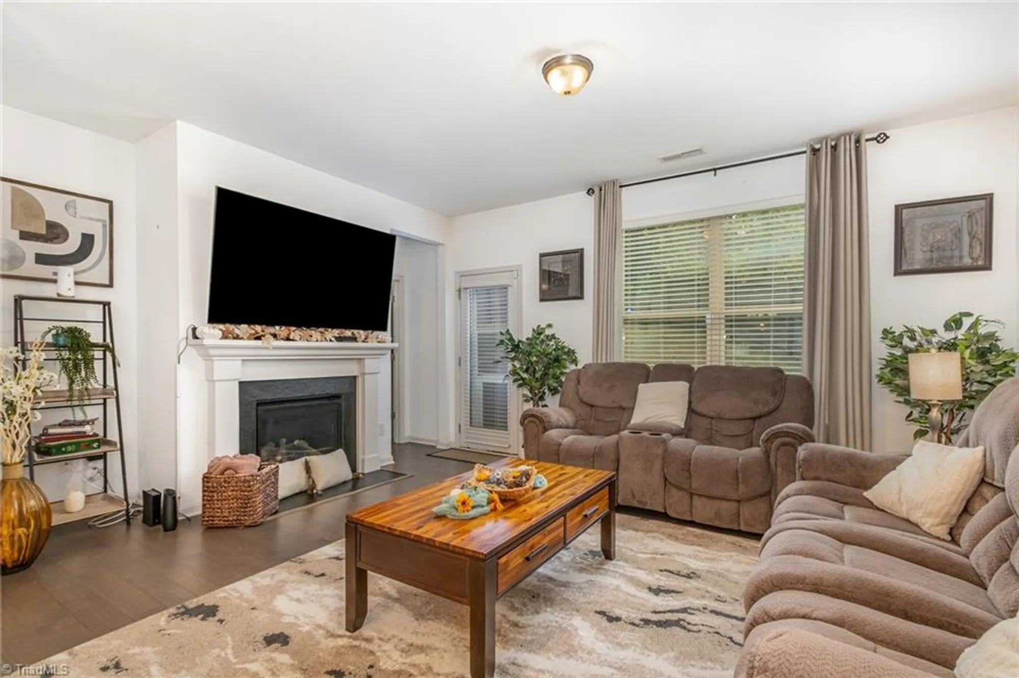 Property Slideshow image 5 of 26 | 411 mockingbird ln, Mebane, NC, 27302