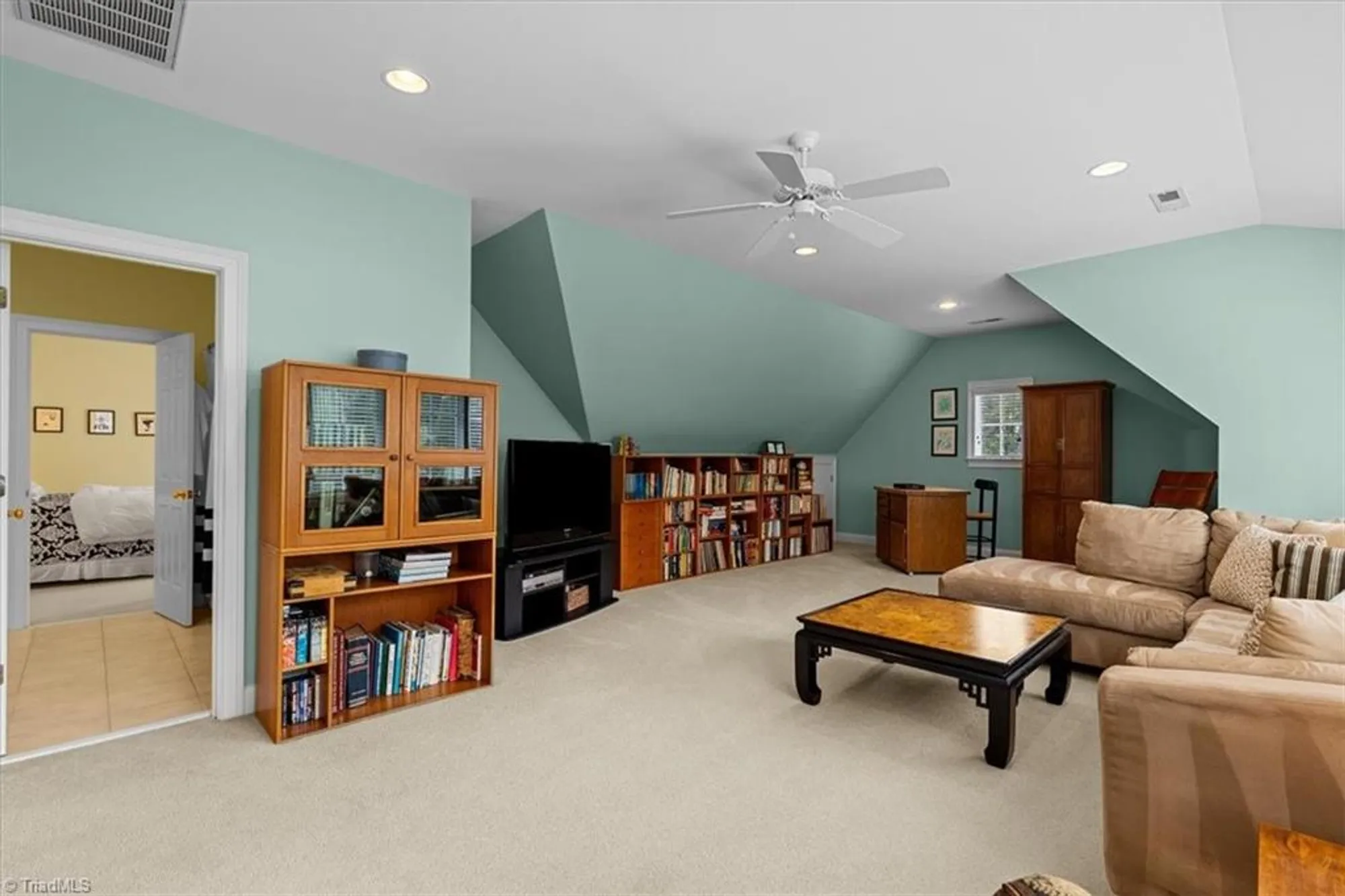 Property Slideshow image 22 of 27 | 3 laurel cv, Greensboro, NC, 27455