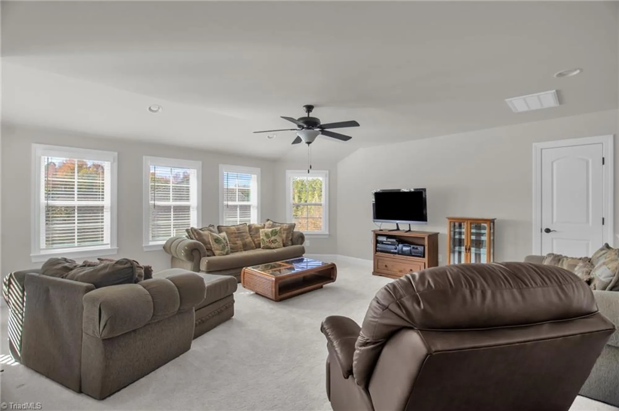 Property Slideshow image 27 of 39 | 1901 friedberg village dr, Winston Salem, NC, 27127