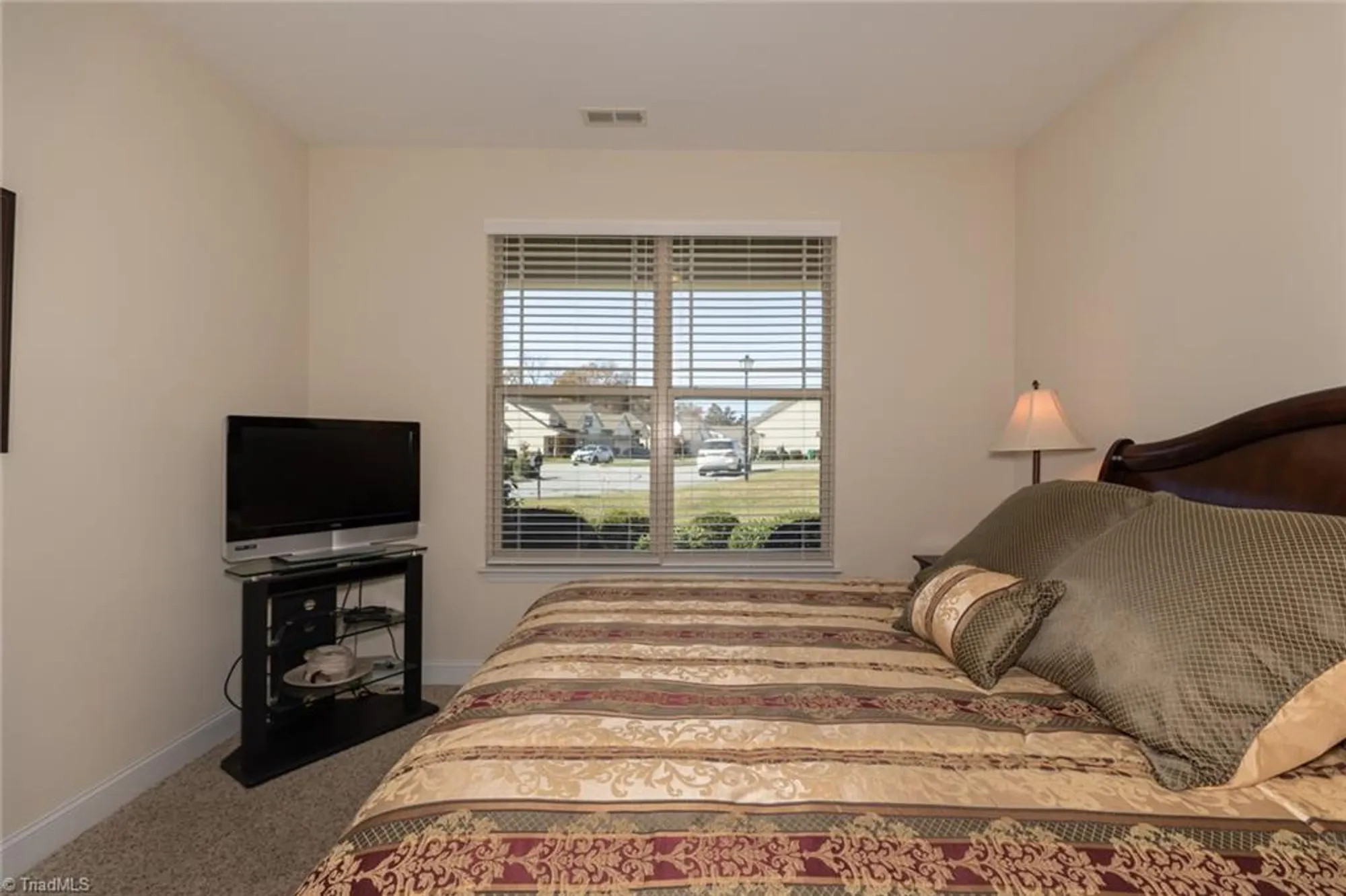 Property Slideshow image 31 of 45 | 3606 sainsbury ln, Greensboro, NC, 27409