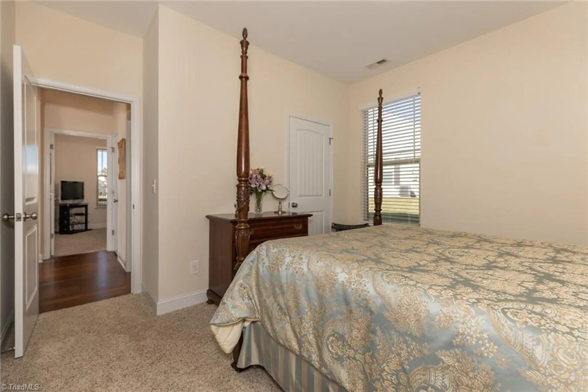 Property Slideshow image 35 of 45 | 3606 sainsbury ln, Greensboro, NC, 27409
