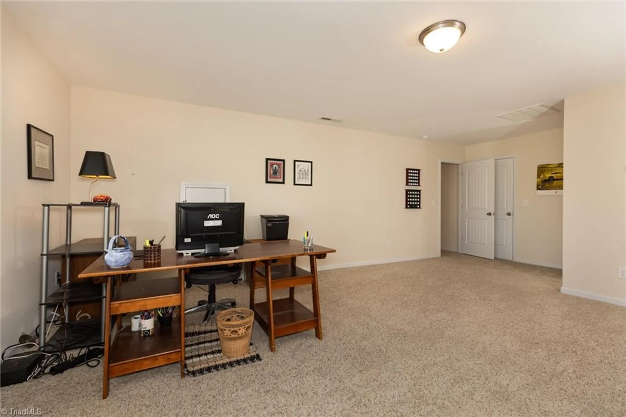 Property Slideshow image 36 of 45 | 3606 sainsbury ln, Greensboro, NC, 27409