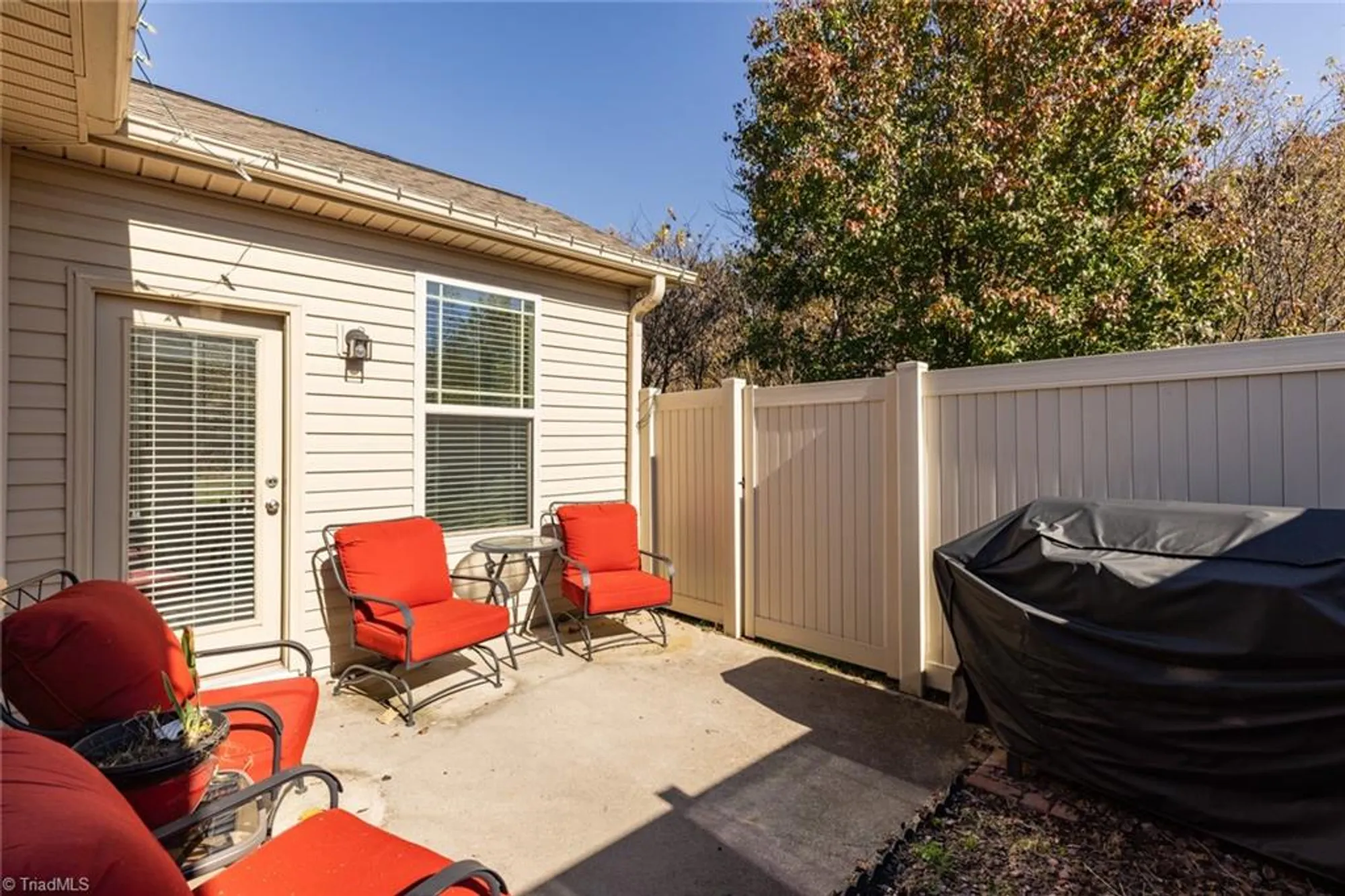 Property Slideshow image 5 of 45 | 3606 sainsbury ln, Greensboro, NC, 27409