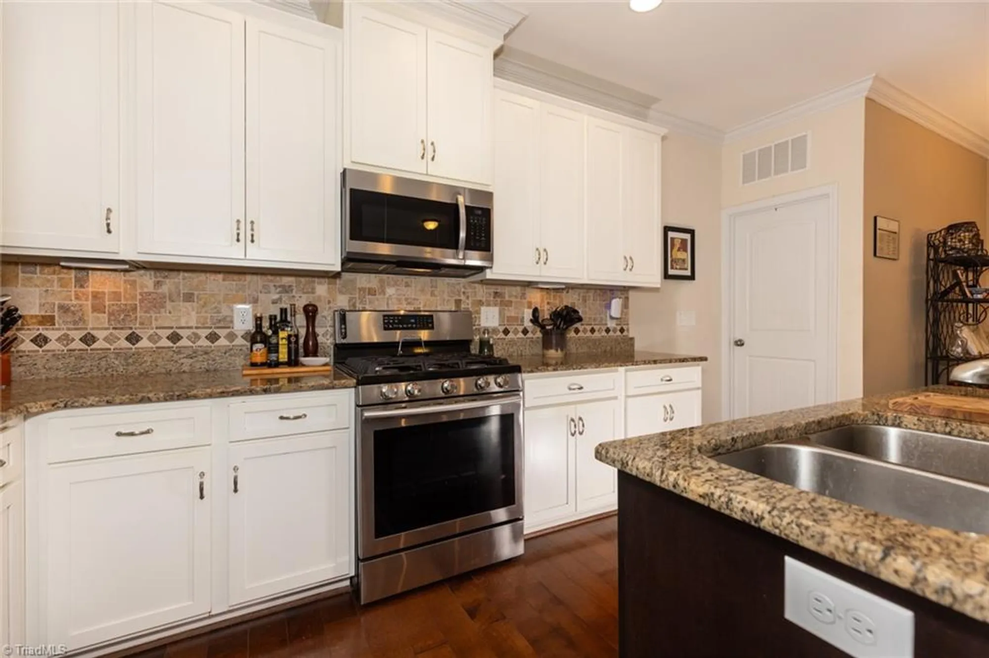 Property Slideshow image 9 of 45 | 3606 sainsbury ln, Greensboro, NC, 27409