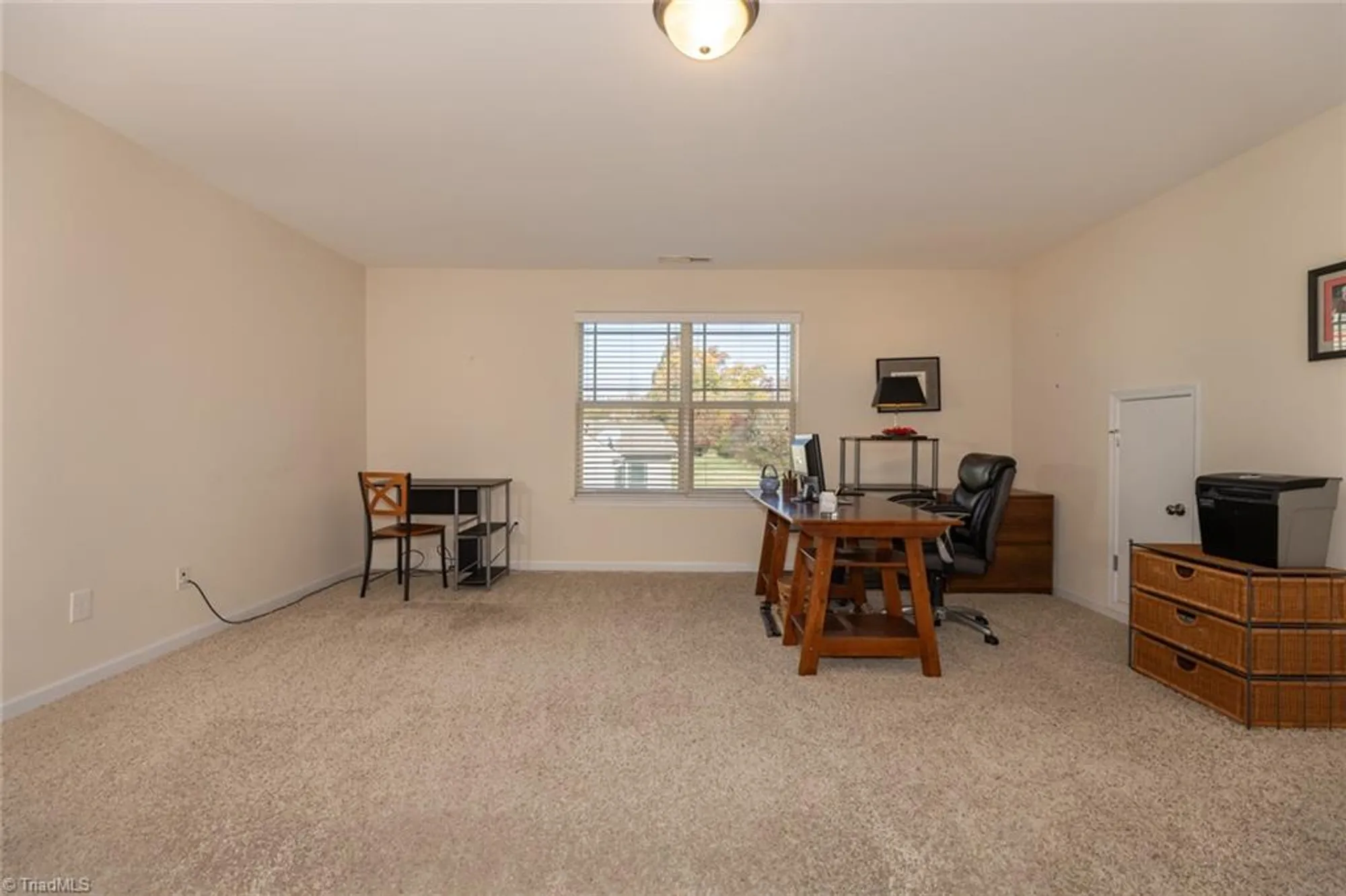 Property Slideshow image 38 of 45 | 3606 sainsbury ln, Greensboro, NC, 27409