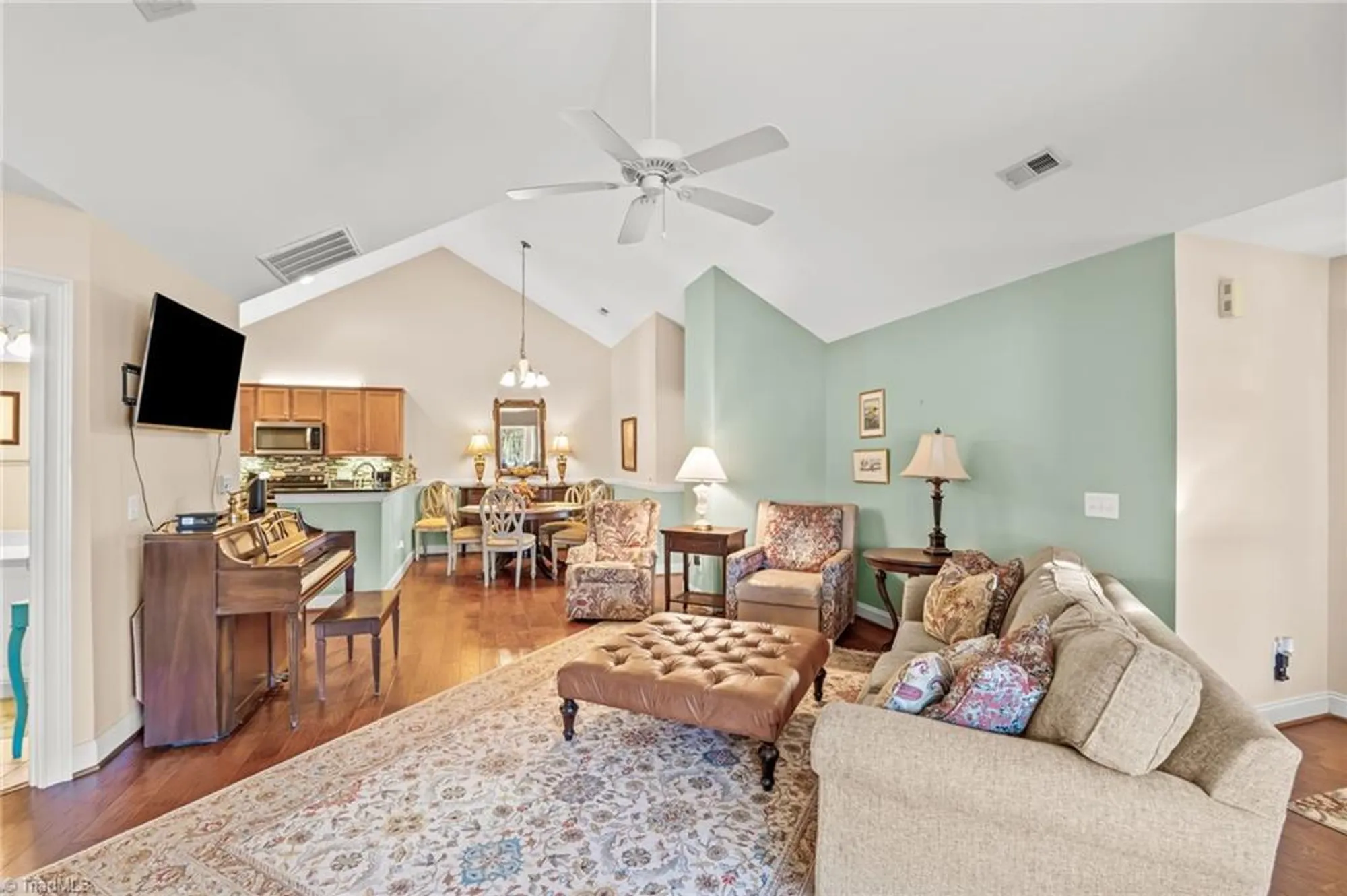 Property Slideshow image 10 of 37 | 4332 grassy moss dr, Greensboro, NC, 27409