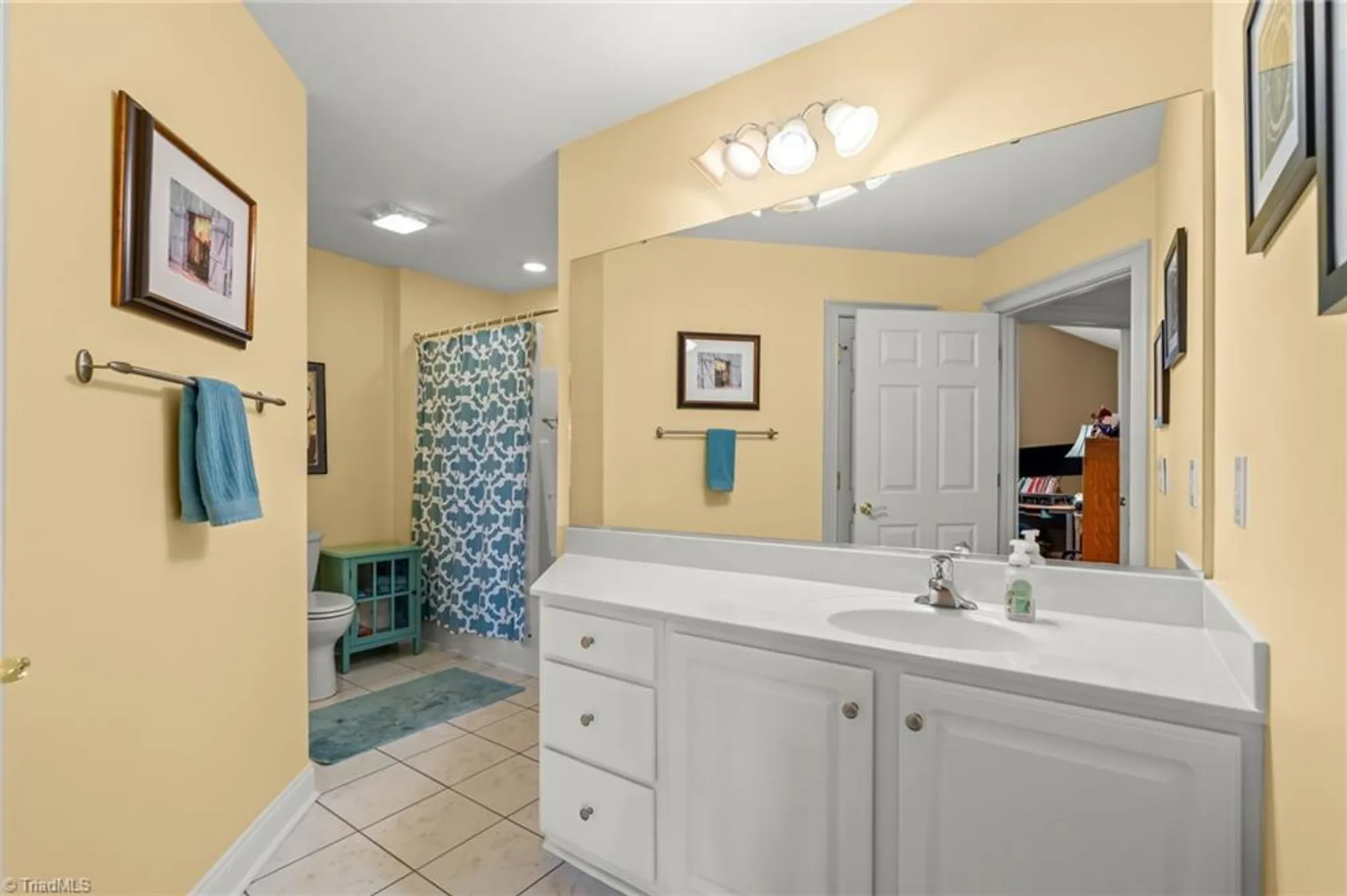 Property Slideshow image 29 of 37 | 4332 grassy moss dr, Greensboro, NC, 27409