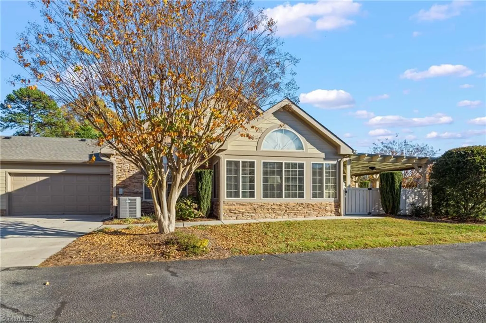 Property Slideshow image 4 of 37 | 4332 grassy moss dr, Greensboro, NC, 27409