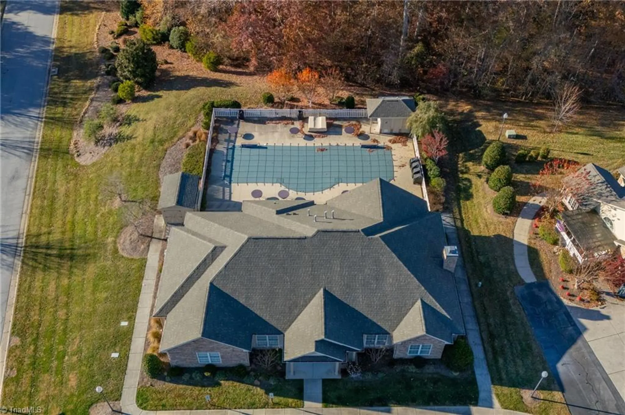 Property Slideshow image 36 of 37 | 4332 grassy moss dr, Greensboro, NC, 27409