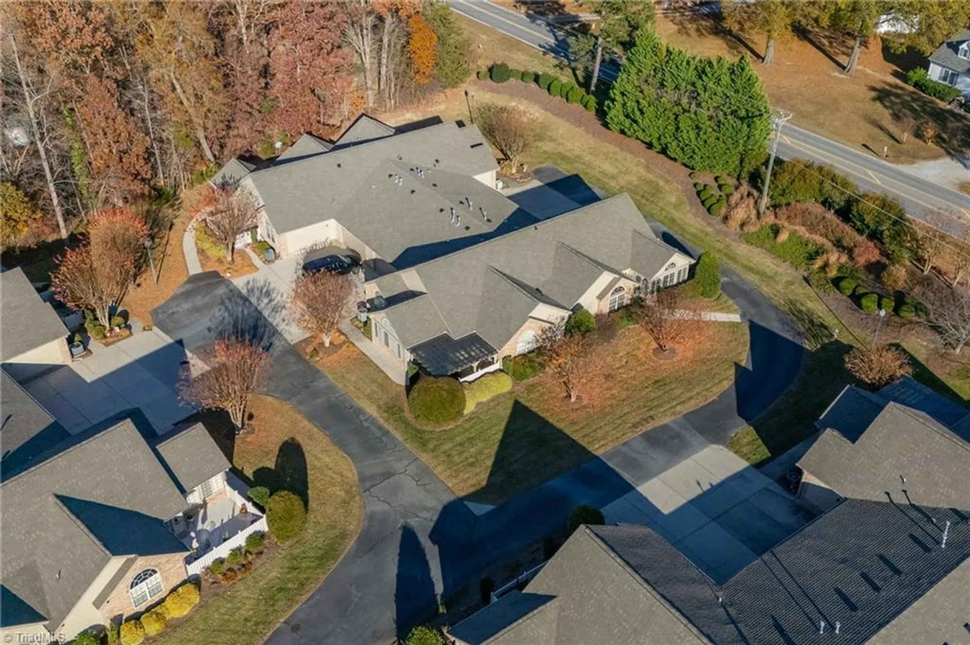 Property Slideshow image 32 of 37 | 4332 grassy moss dr, Greensboro, NC, 27409