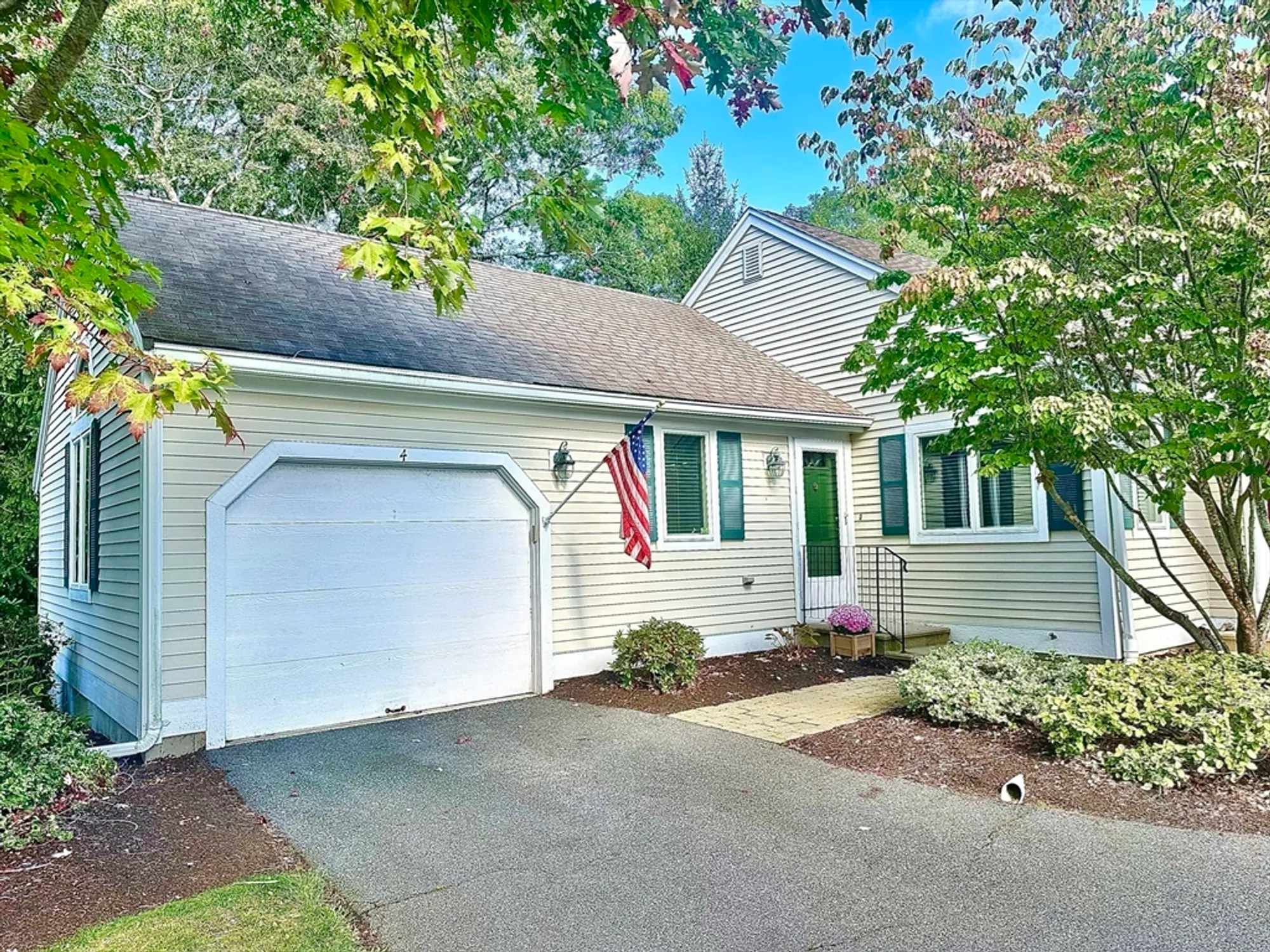 Property Slideshow image 4 of 25 | 4 n ridge rd # 431, Mashpee, MA, 02649