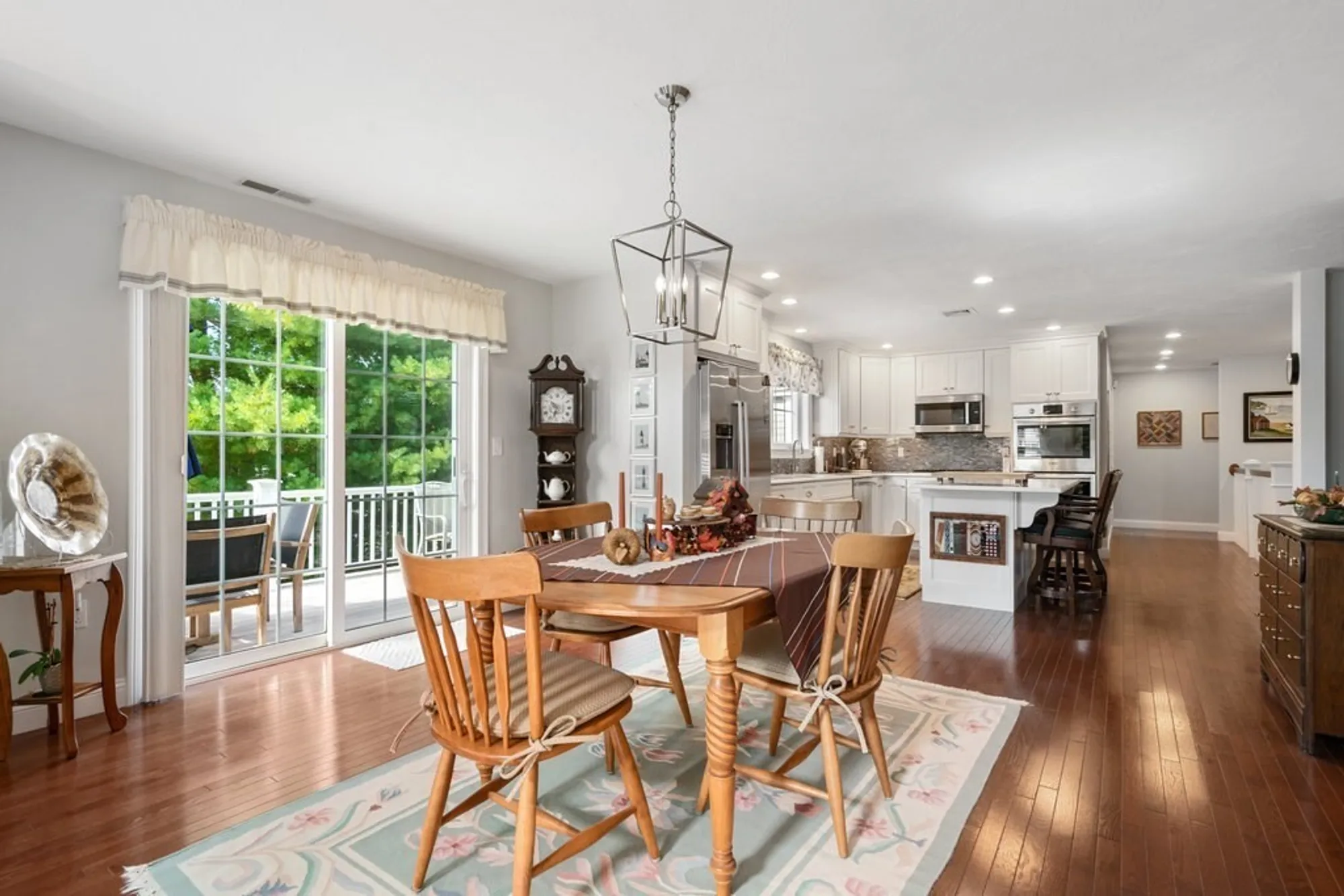 Property Slideshow image 8 of 29 | 105 seton highlands # 105, Plymouth, MA, 02360