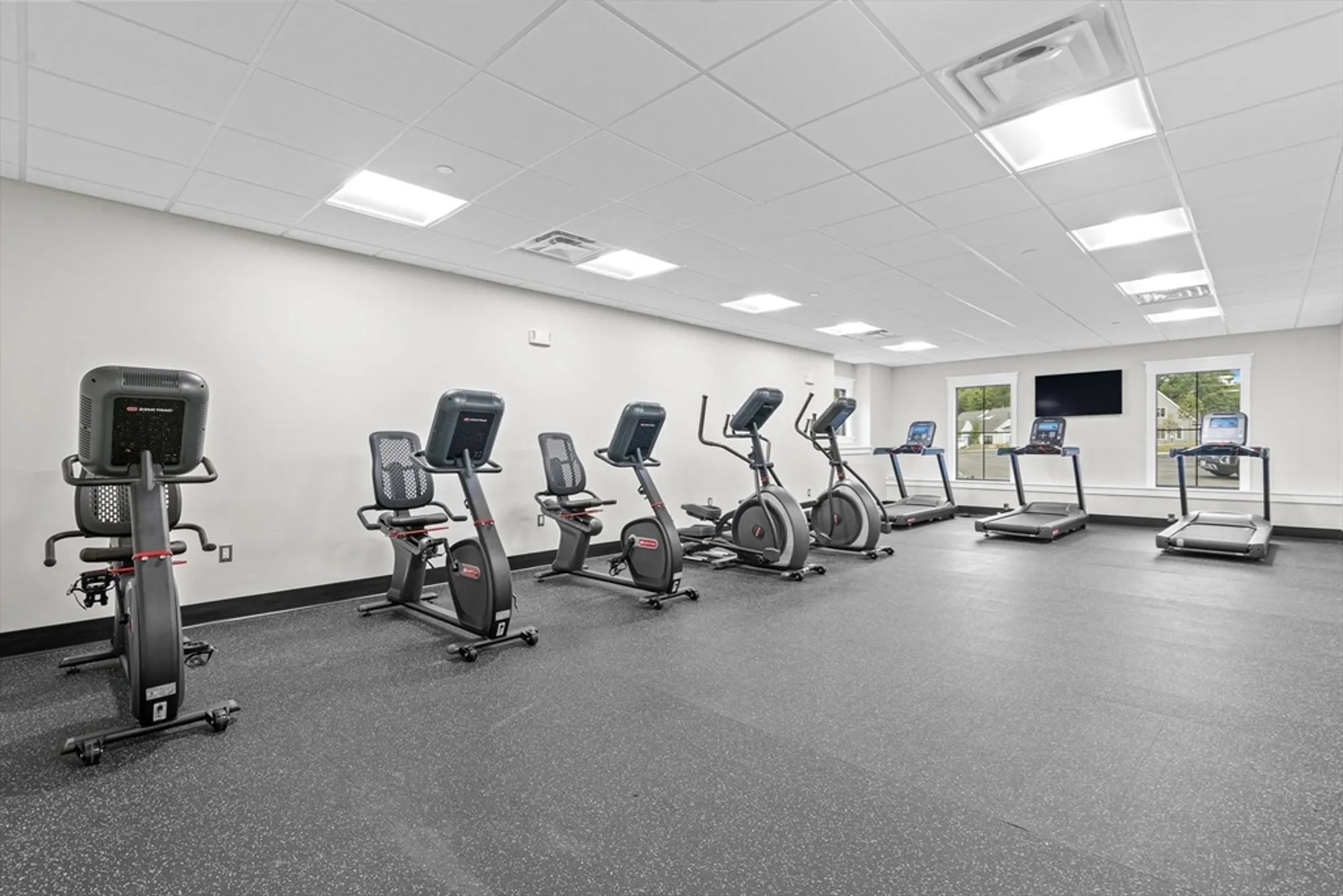 Property Slideshow image 11 of 14 | 7 pioneer rd unit 7, Framingham, MA, 01701
