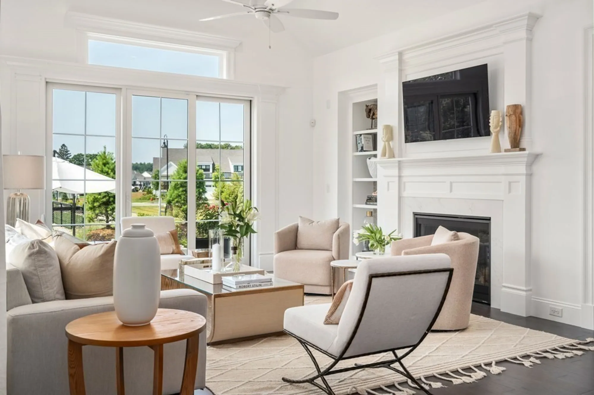 Property Slideshow image 4 of 14 | 7 pioneer rd unit 7, Framingham, MA, 01701