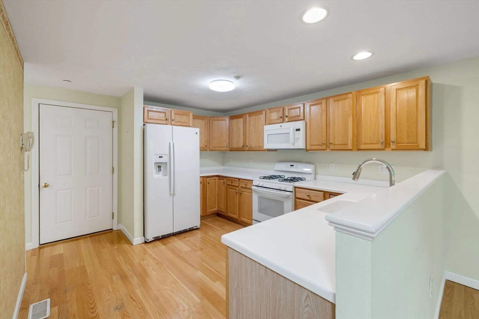 Property Slideshow image 14 of 42 | 15 pebble beach ave # 2005-103, Mashpee, MA, 02649