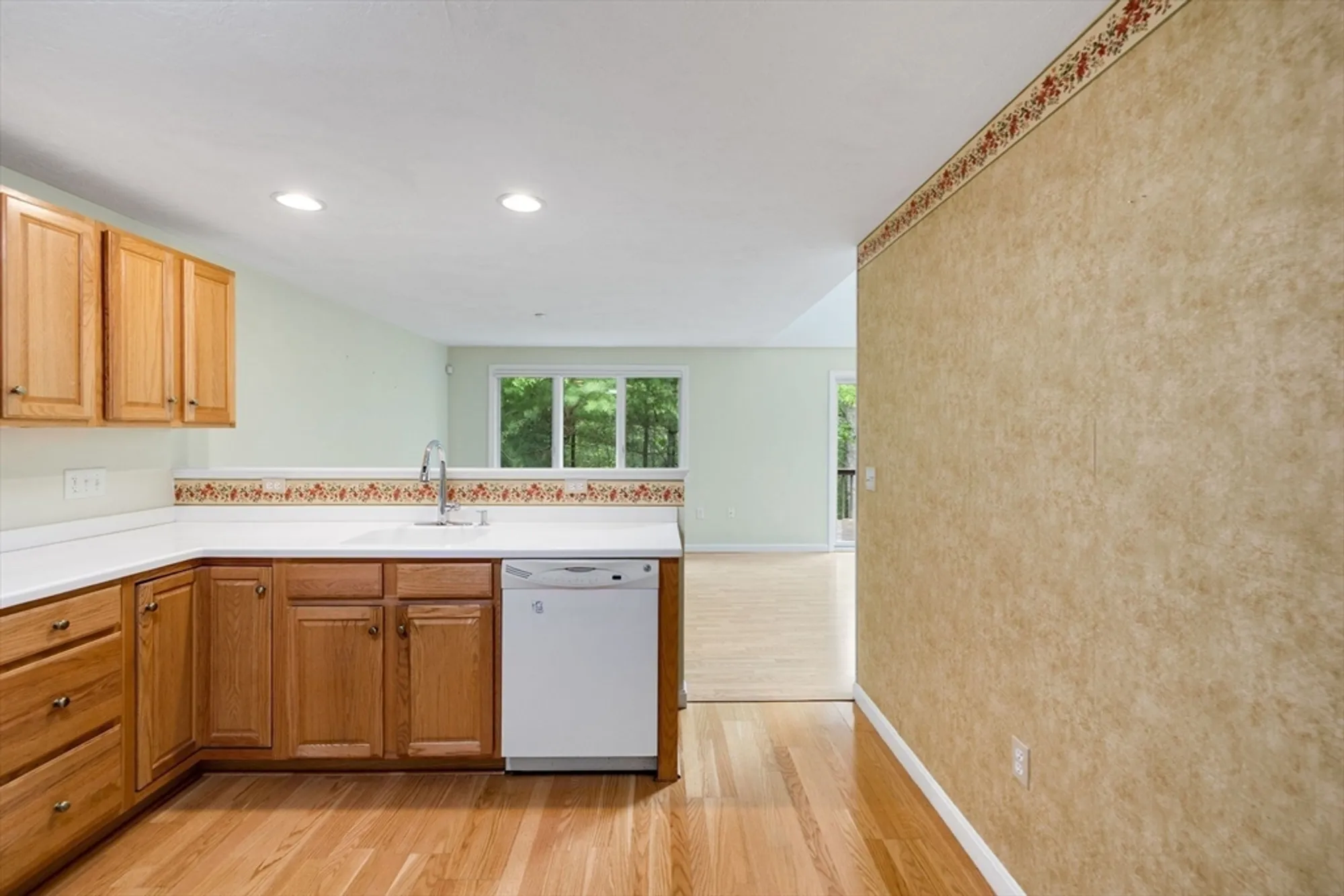 Property Slideshow image 15 of 42 | 15 pebble beach ave # 2005-103, Mashpee, MA, 02649