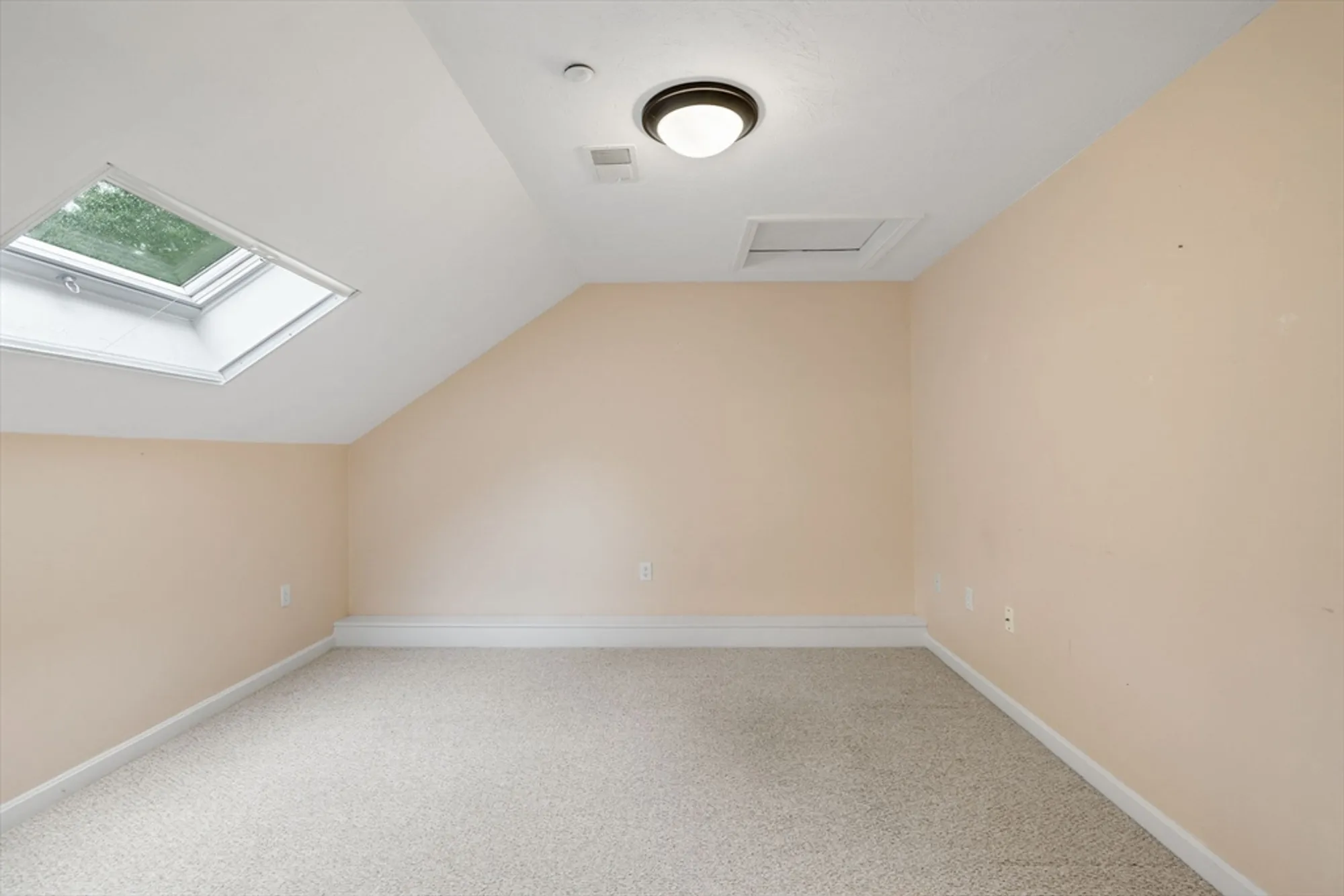 Property Slideshow image 23 of 42 | 15 pebble beach ave # 2005-103, Mashpee, MA, 02649