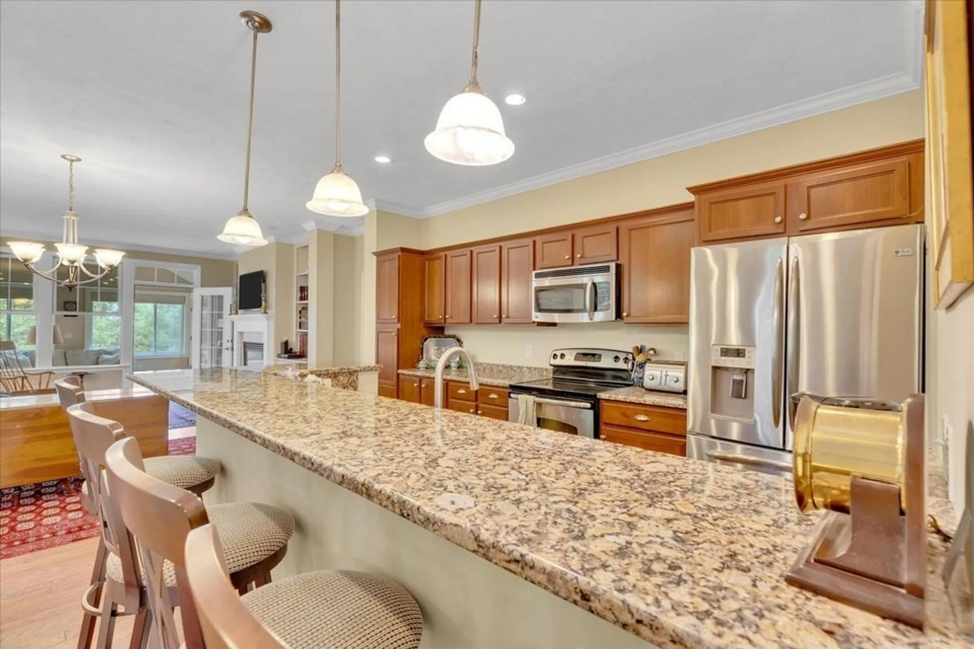 Property Slideshow image 10 of 25 | 17 chadwick ct # 17, Mashpee, MA, 02649