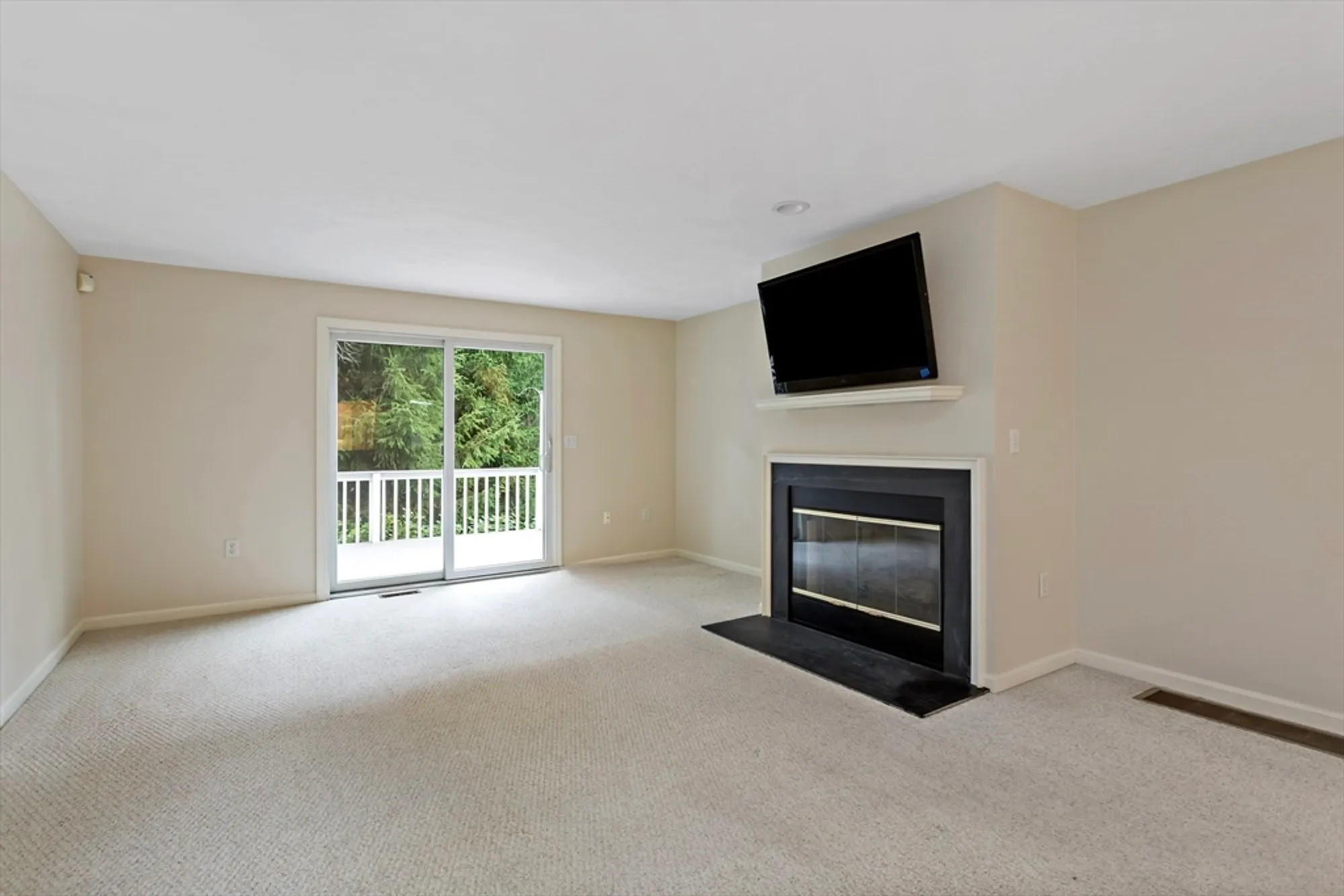 Property Slideshow image 8 of 19 | 37 pine hill blvd # 30, Mashpee, MA, 02649