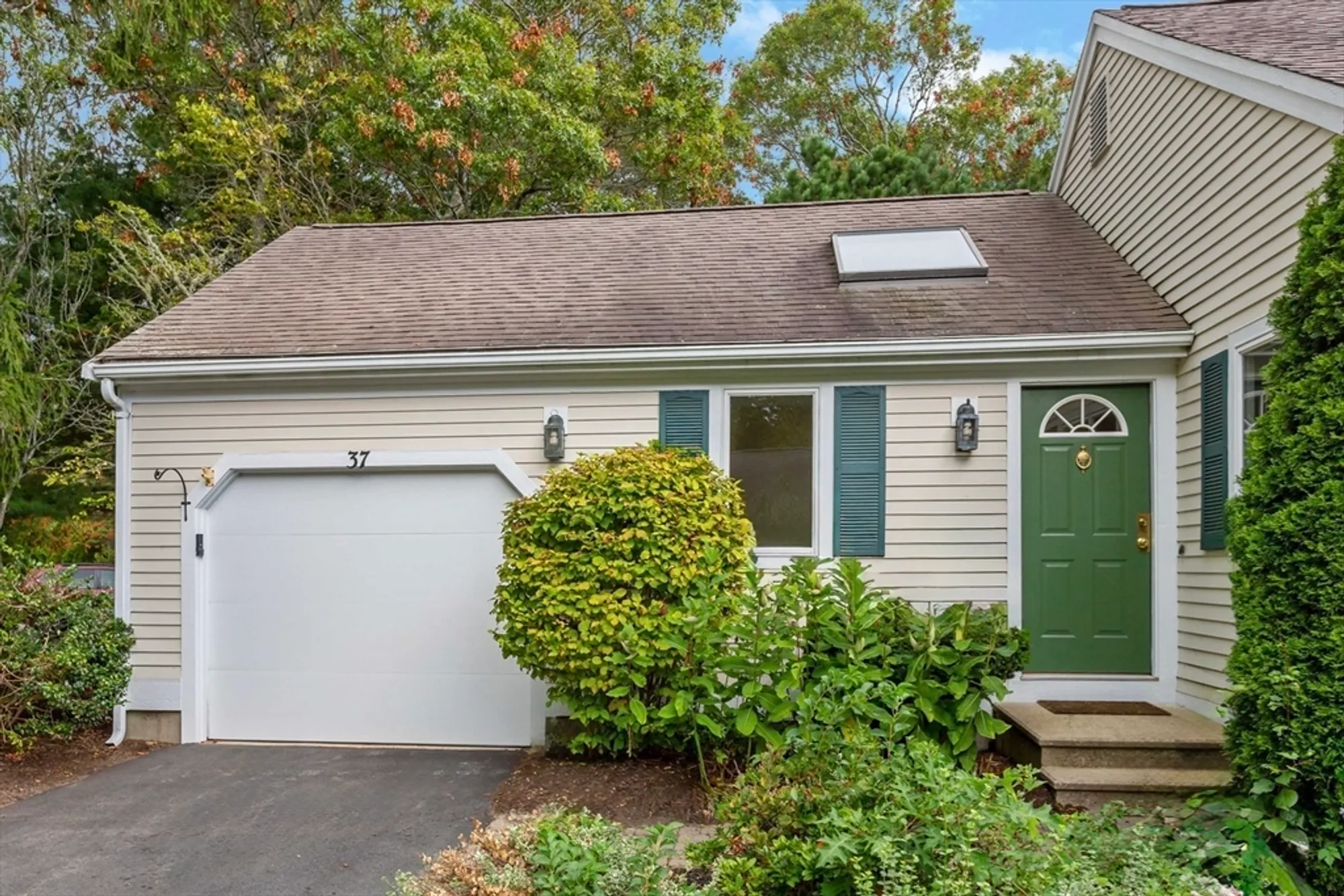 Property Slideshow image 1 of 19 | 37 pine hill blvd # 30, Mashpee, MA, 02649