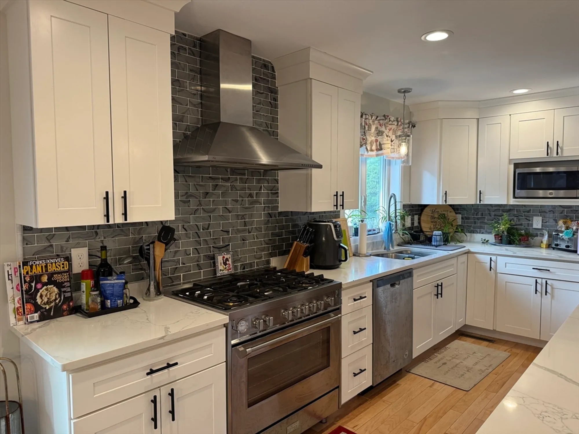 Property Slideshow image 4 of 13 | 3064 club house dr, Dighton, MA, 02715