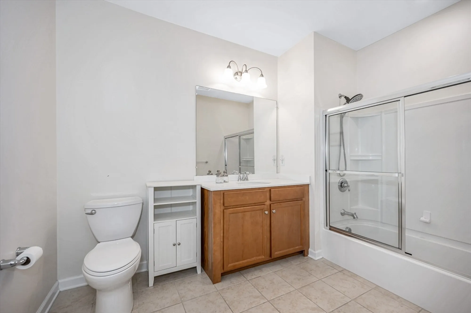 Property Slideshow image 14 of 28 | 62 abigail way unit 2007, Reading, MA, 01867