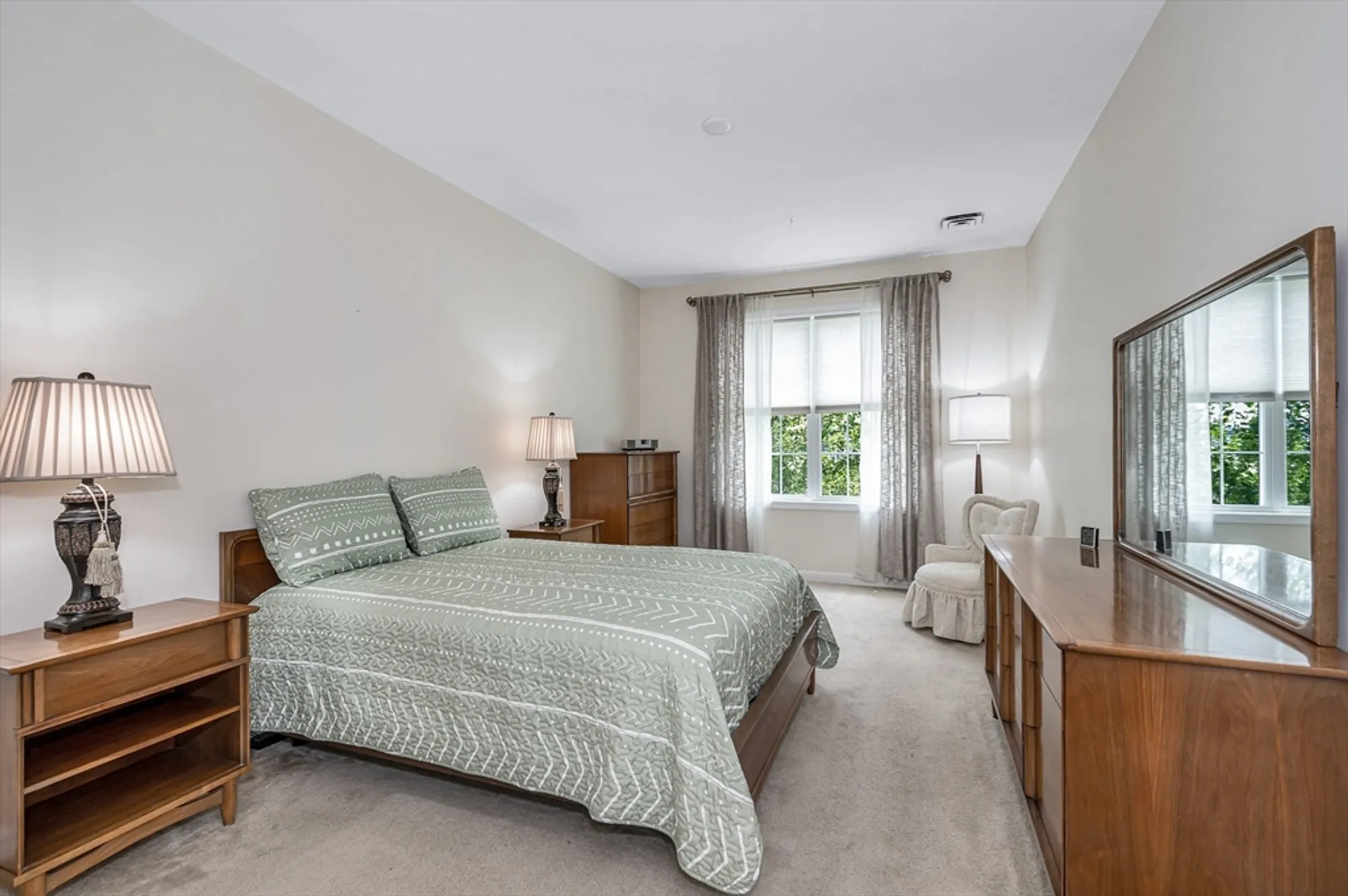 Property Slideshow image 15 of 28 | 62 abigail way unit 2007, Reading, MA, 01867