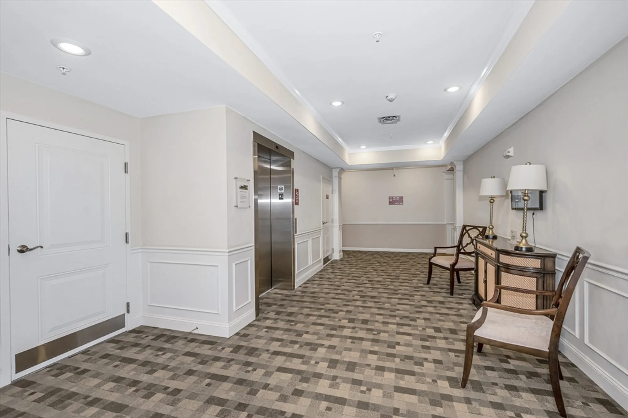 Property Slideshow image 23 of 28 | 62 abigail way unit 2007, Reading, MA, 01867