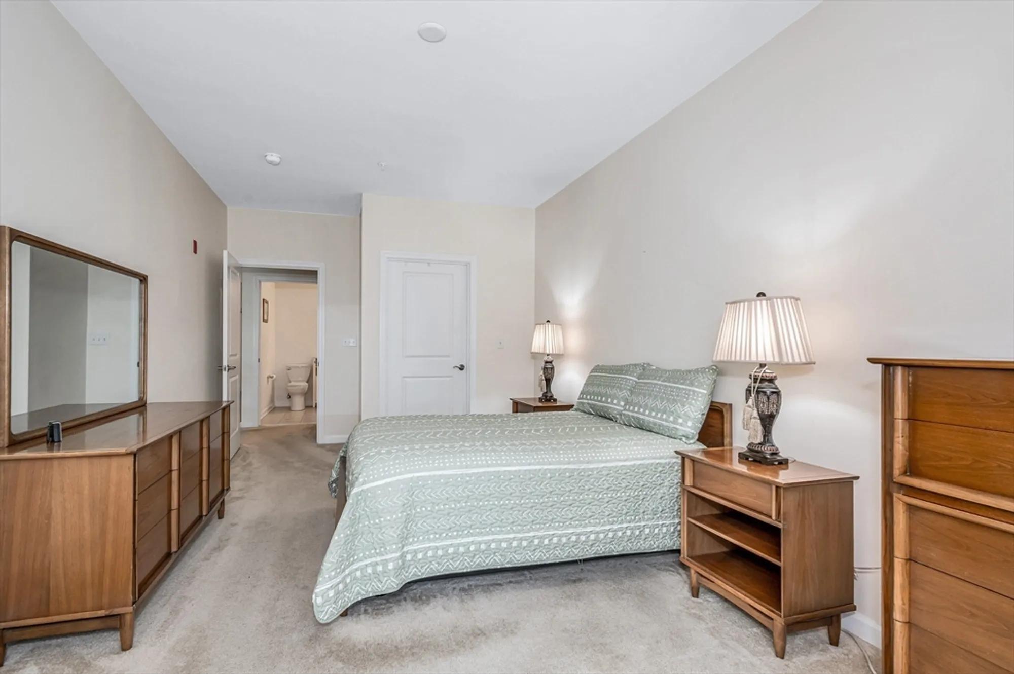 Property Slideshow image 17 of 28 | 62 abigail way unit 2007, Reading, MA, 01867