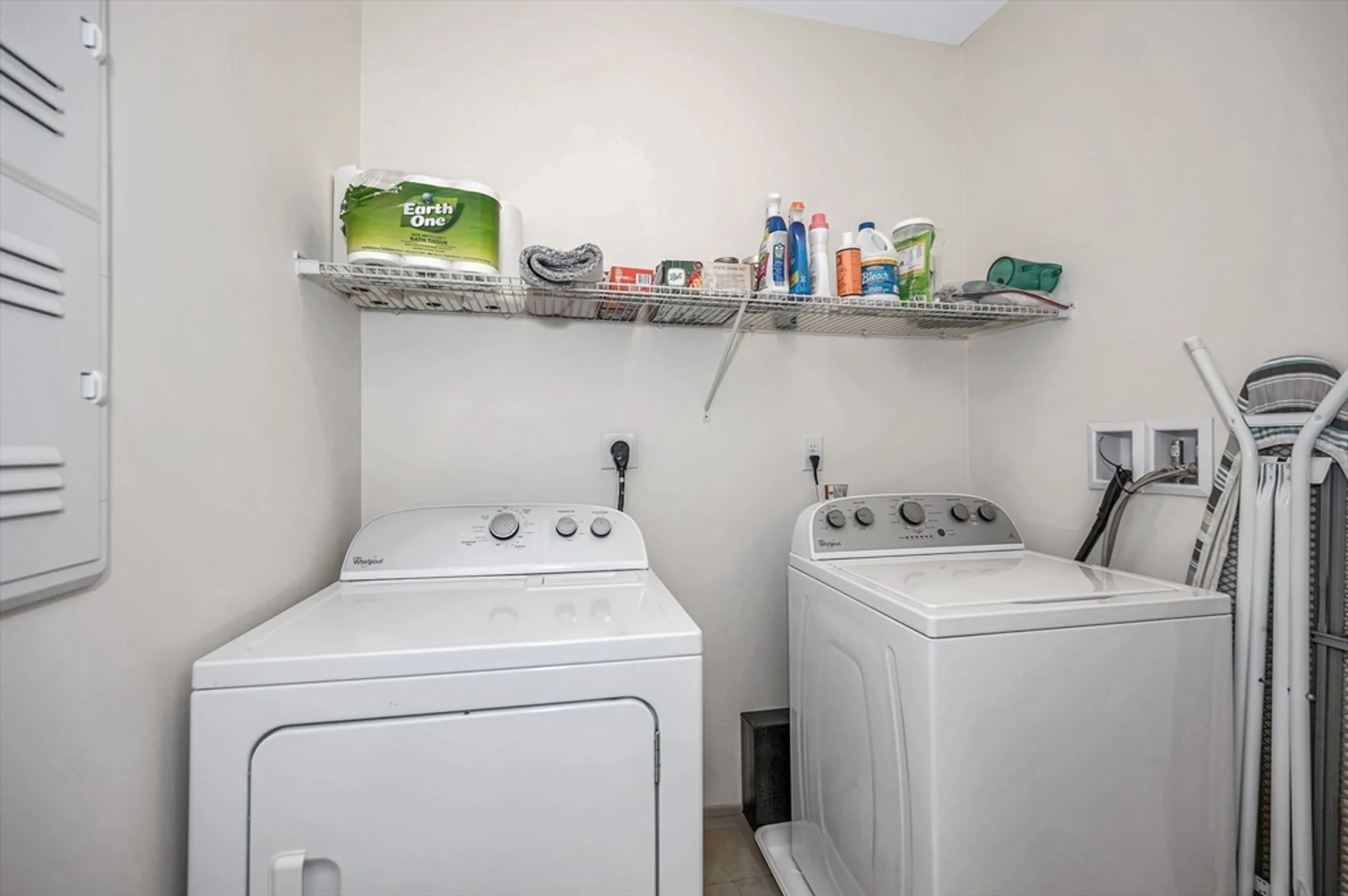 Property Slideshow image 9 of 28 | 62 abigail way unit 2007, Reading, MA, 01867