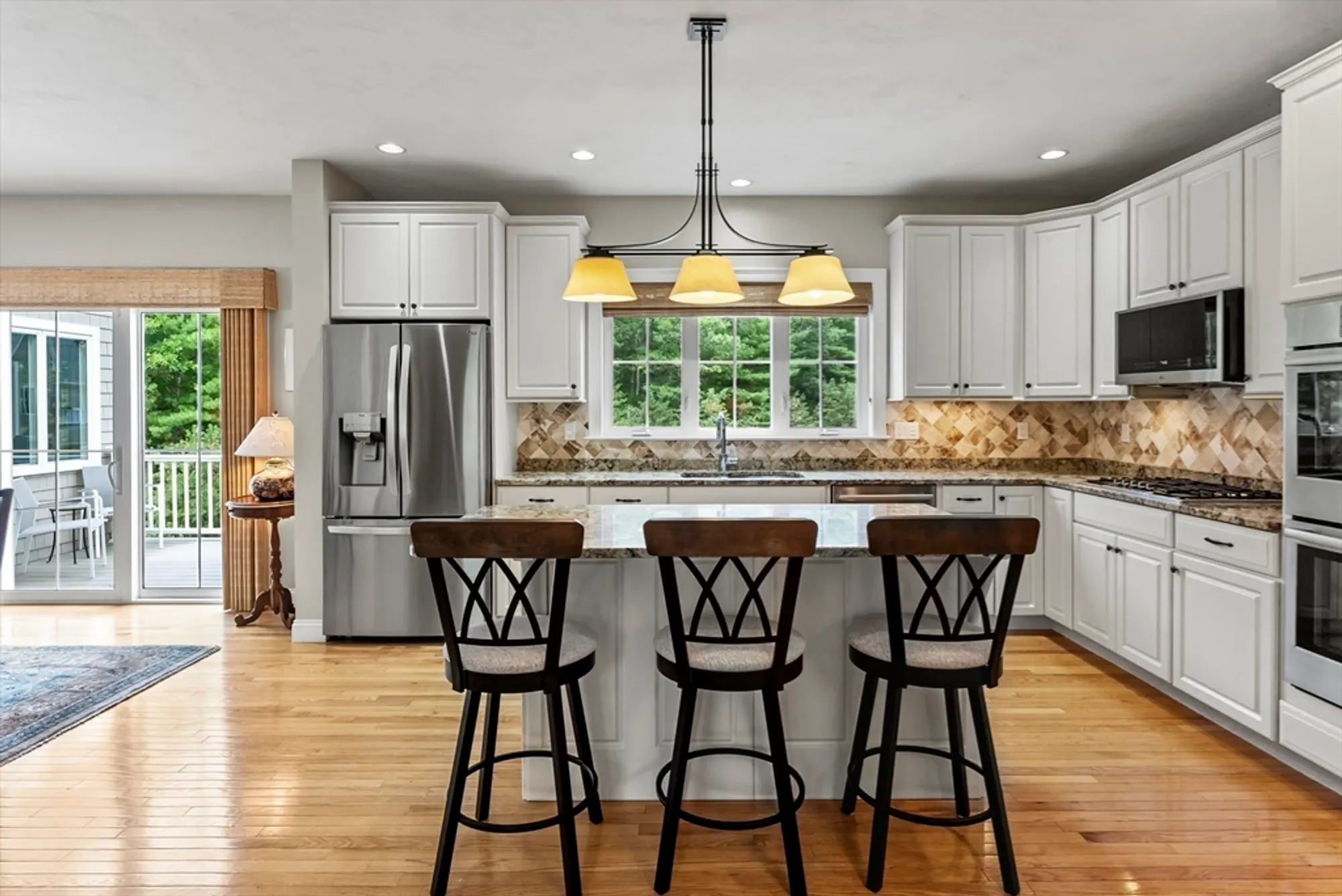 Property Slideshow image 10 of 39 | 18 inverness ln # 18, Plymouth, MA, 02360