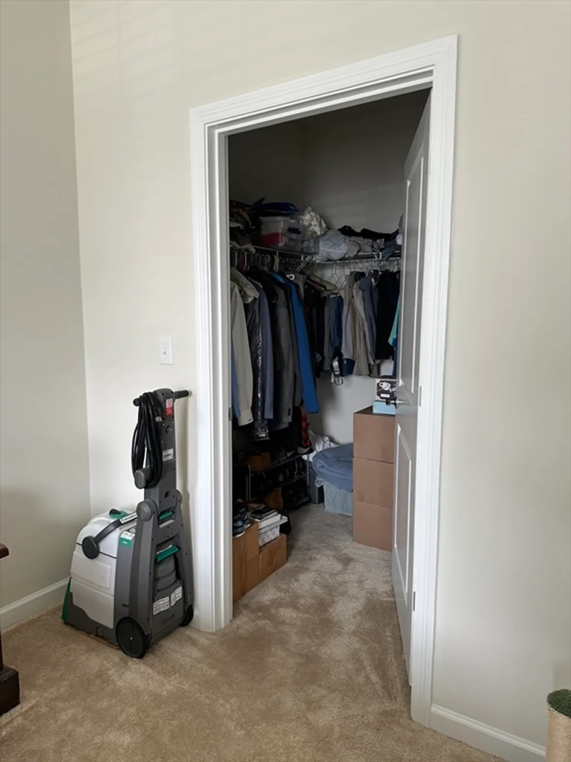 Property Slideshow image 12 of 23 | 3102 peters farm way # 102, Westborough, MA, 01581