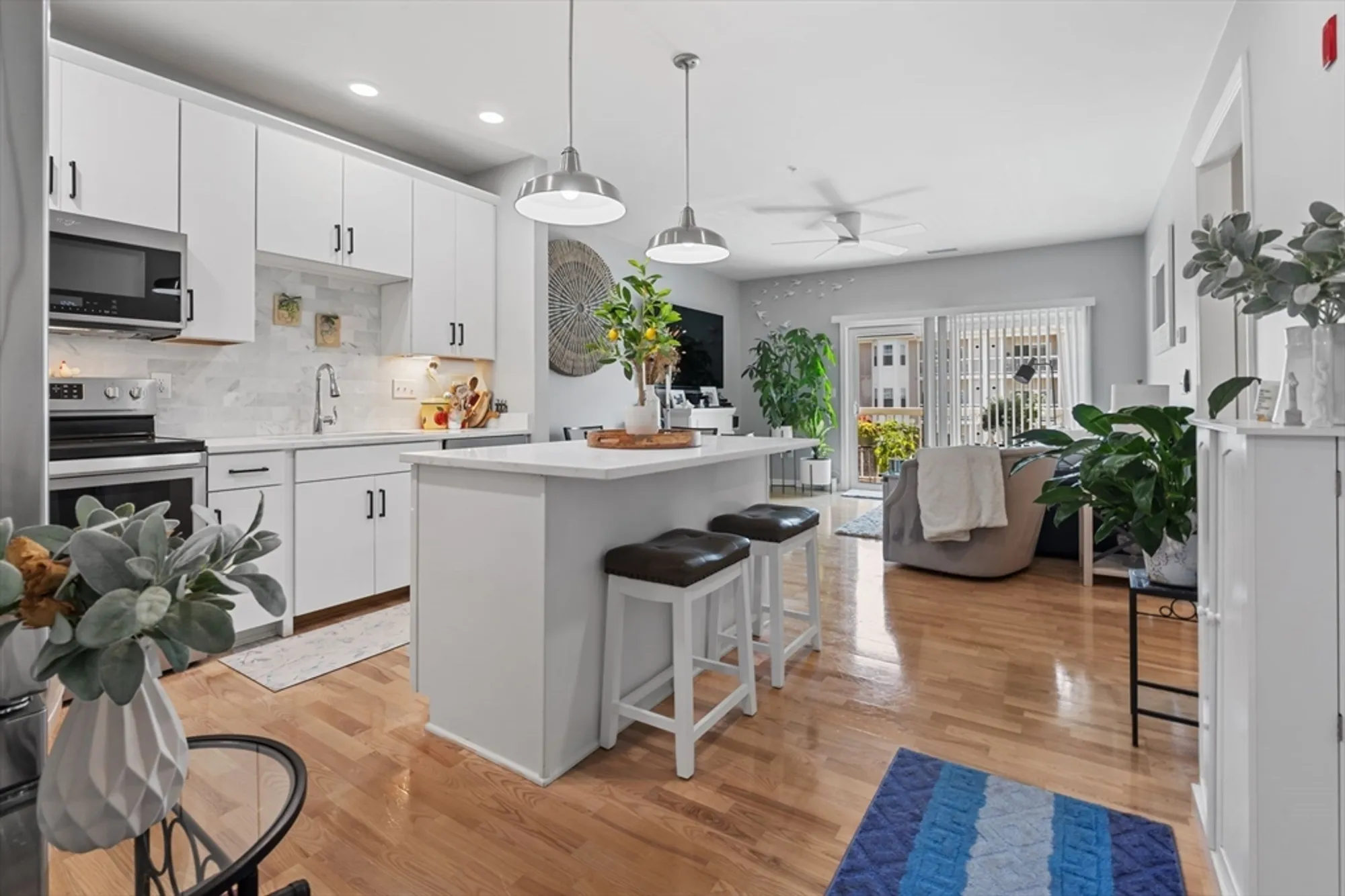 Property Slideshow image 10 of 39 | 12302 peters farm way # 302, Westborough, MA, 01581