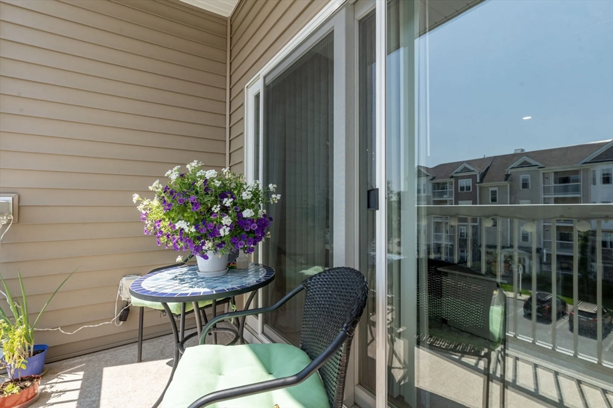 Property Slideshow image 18 of 39 | 12302 peters farm way # 302, Westborough, MA, 01581