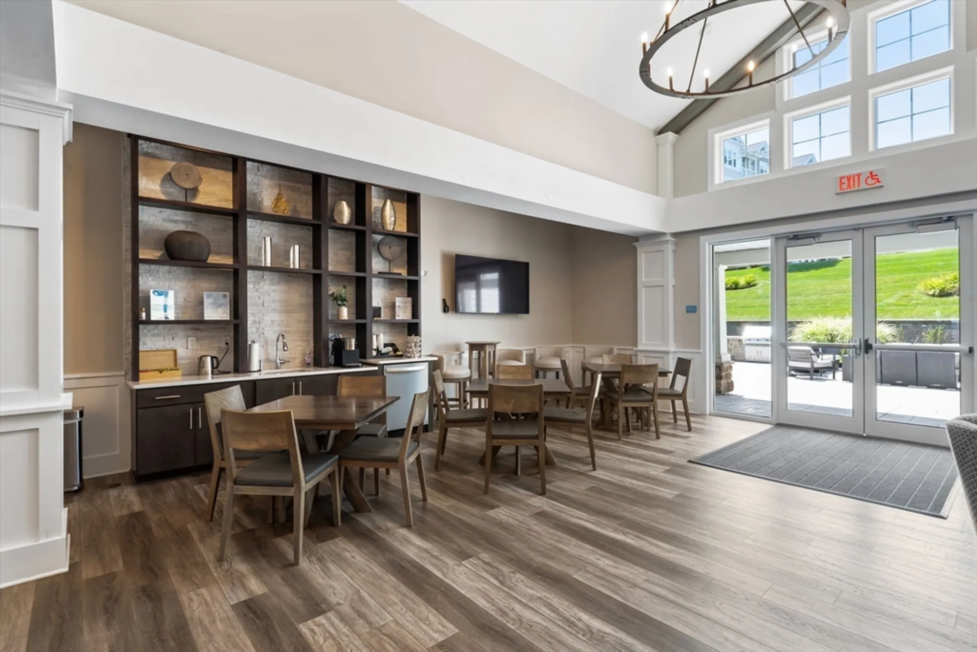 Property Slideshow image 35 of 39 | 12302 peters farm way # 302, Westborough, MA, 01581