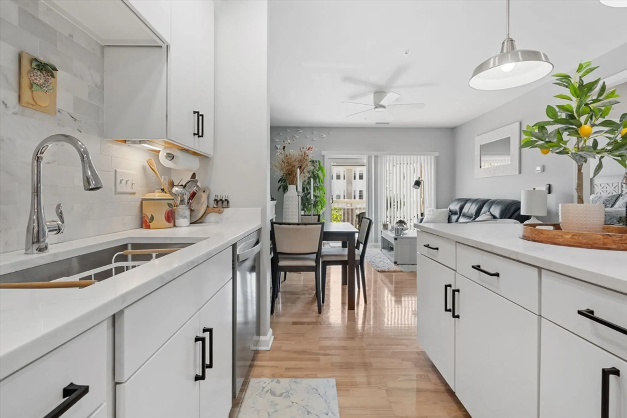 Property Slideshow image 8 of 39 | 12302 peters farm way # 302, Westborough, MA, 01581