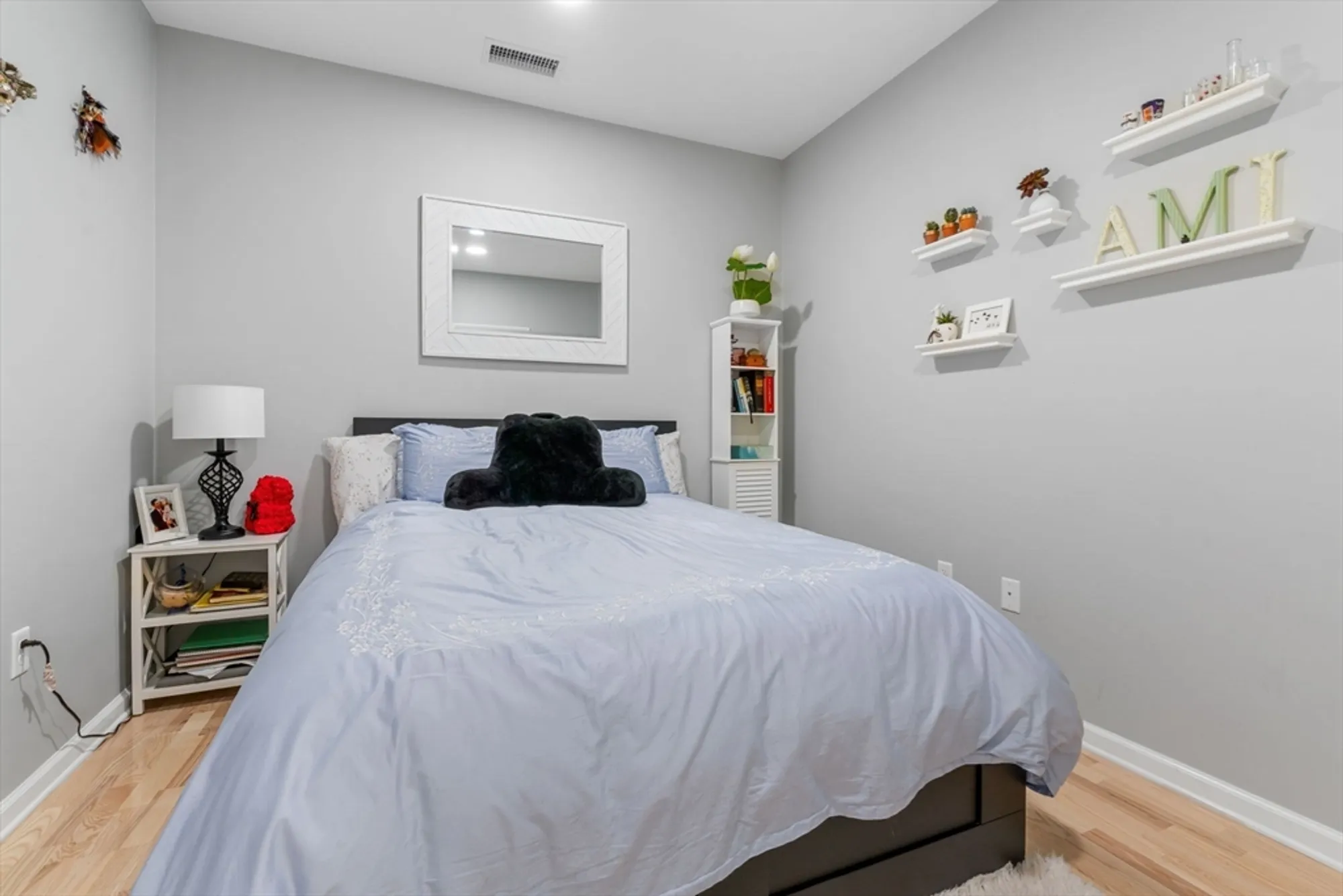 Property Slideshow image 25 of 39 | 12302 peters farm way # 302, Westborough, MA, 01581