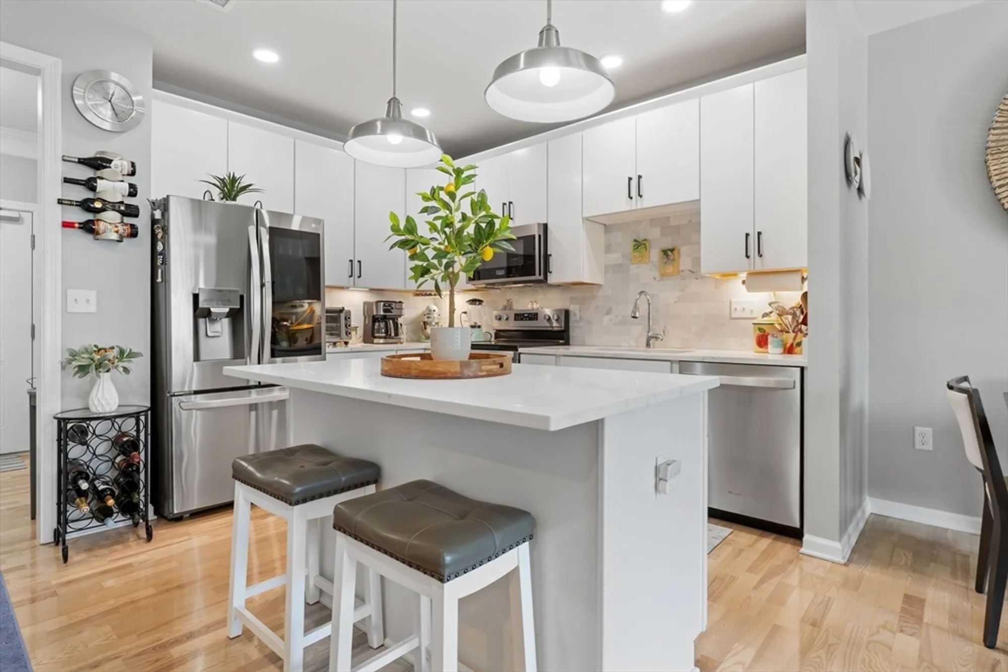 Property Slideshow image 12 of 39 | 12302 peters farm way # 302, Westborough, MA, 01581