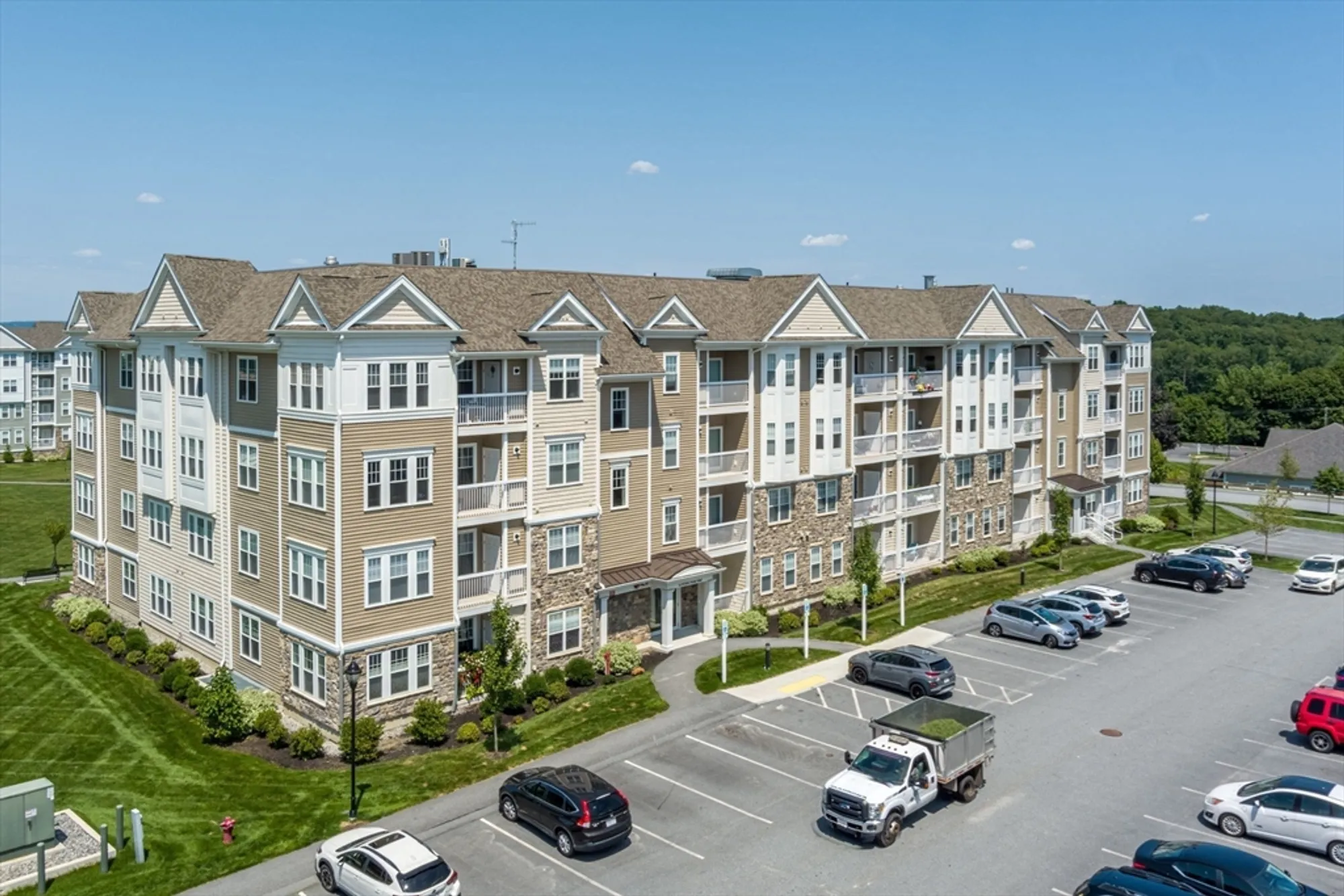 Property Slideshow image 30 of 39 | 12302 peters farm way # 302, Westborough, MA, 01581