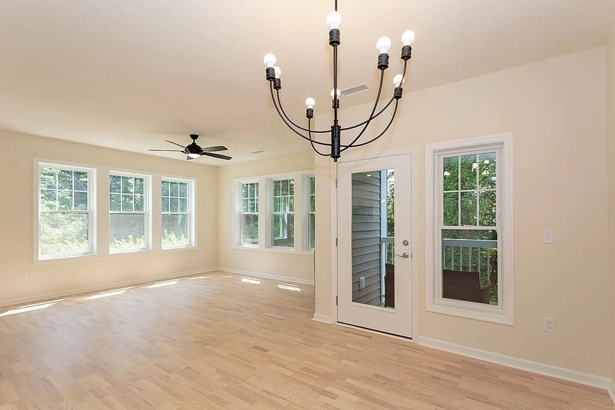 Property Slideshow image 3 of 13 | 300 martins lndg apt 107, North Reading, MA, 01864
