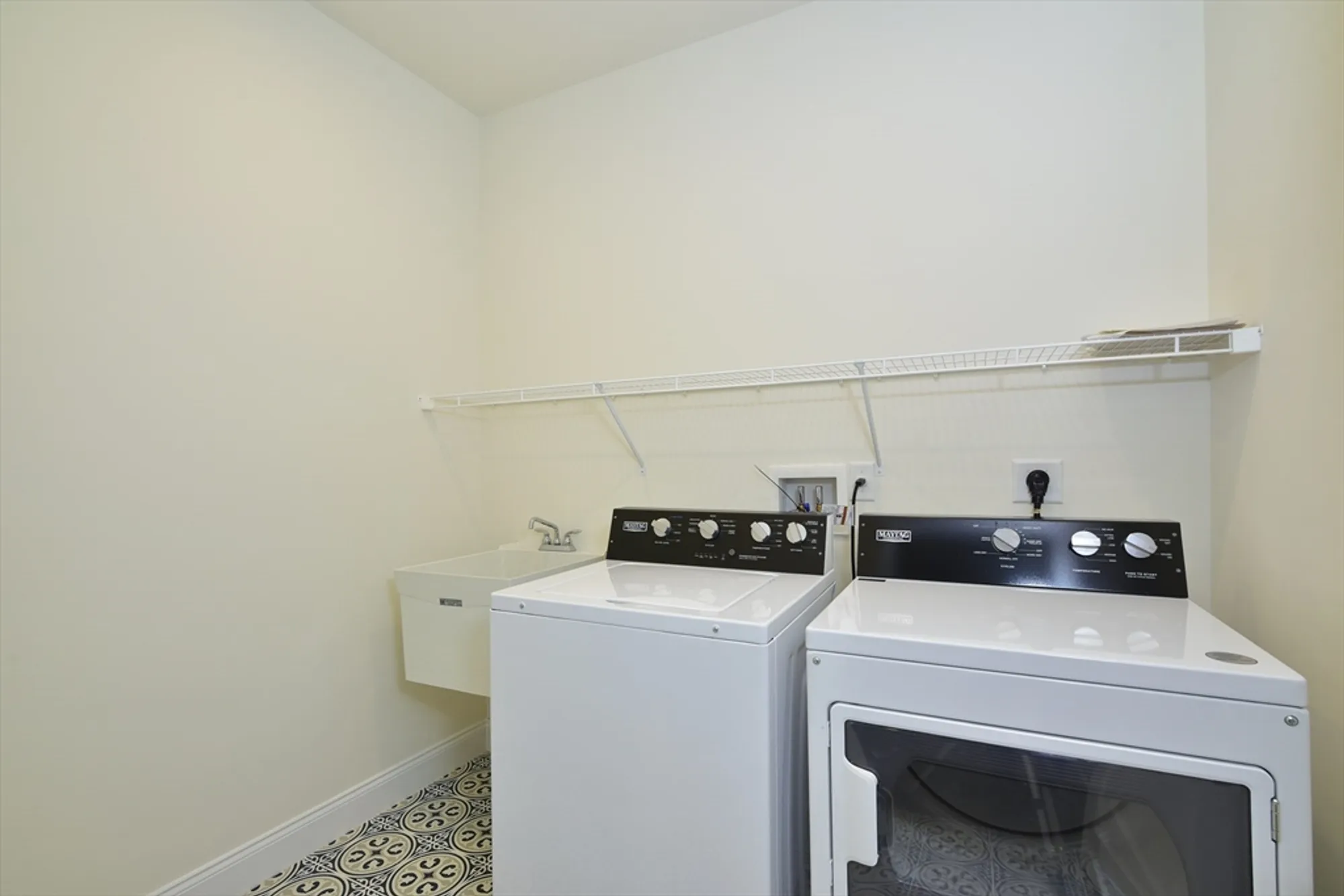Property Slideshow image 23 of 38 | 18 lansing way # 18, Millis, MA, 02054
