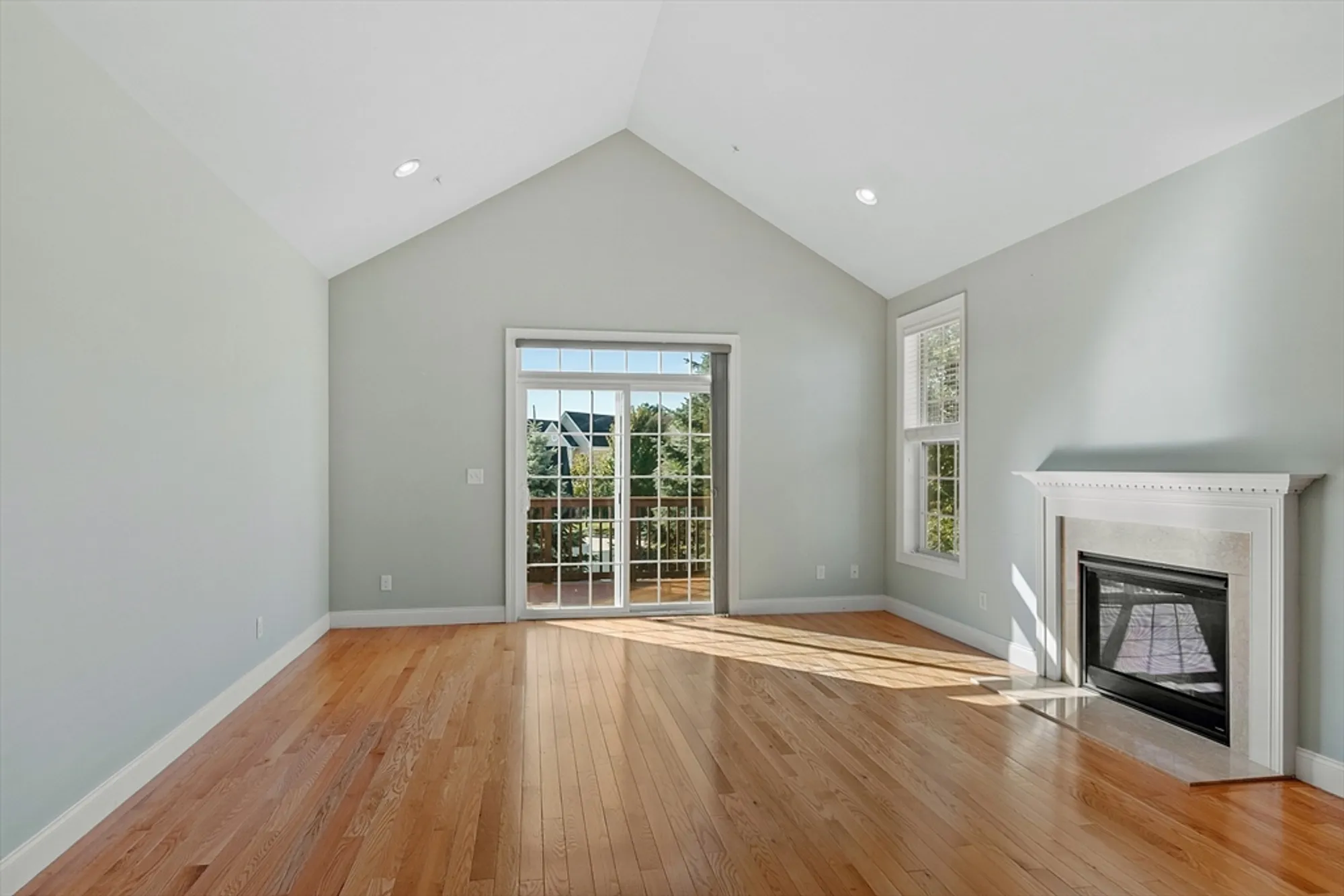 Property Slideshow image 14 of 38 | 13 wilshire way # 13, Marlborough, MA, 01752