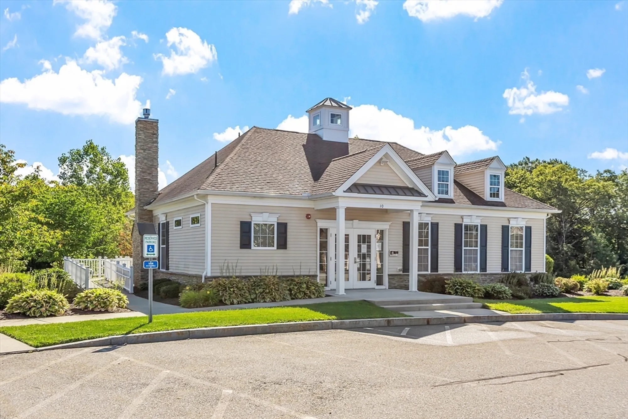 Property Slideshow image 35 of 38 | 13 wilshire way # 13, Marlborough, MA, 01752