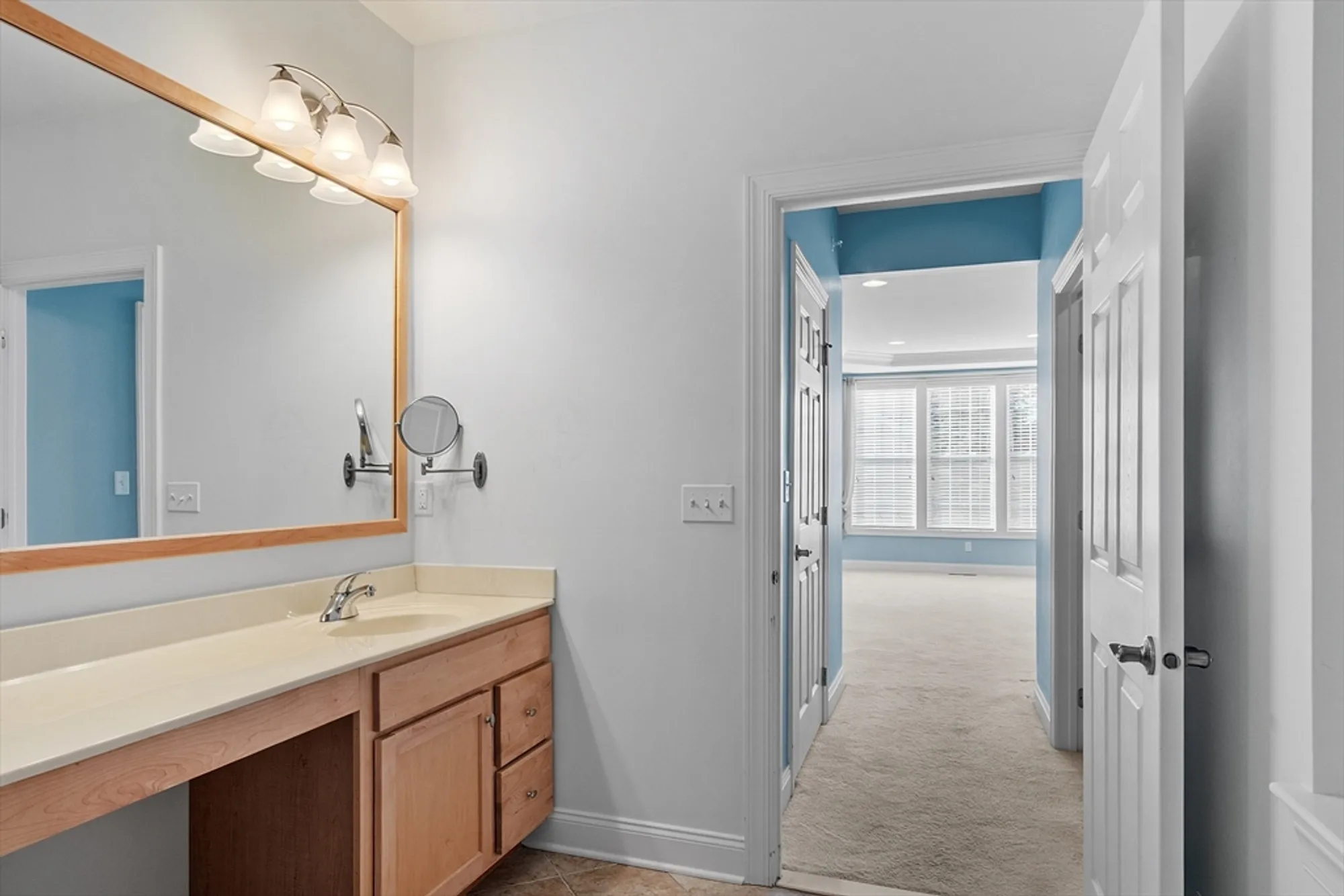 Property Slideshow image 25 of 38 | 13 wilshire way # 13, Marlborough, MA, 01752