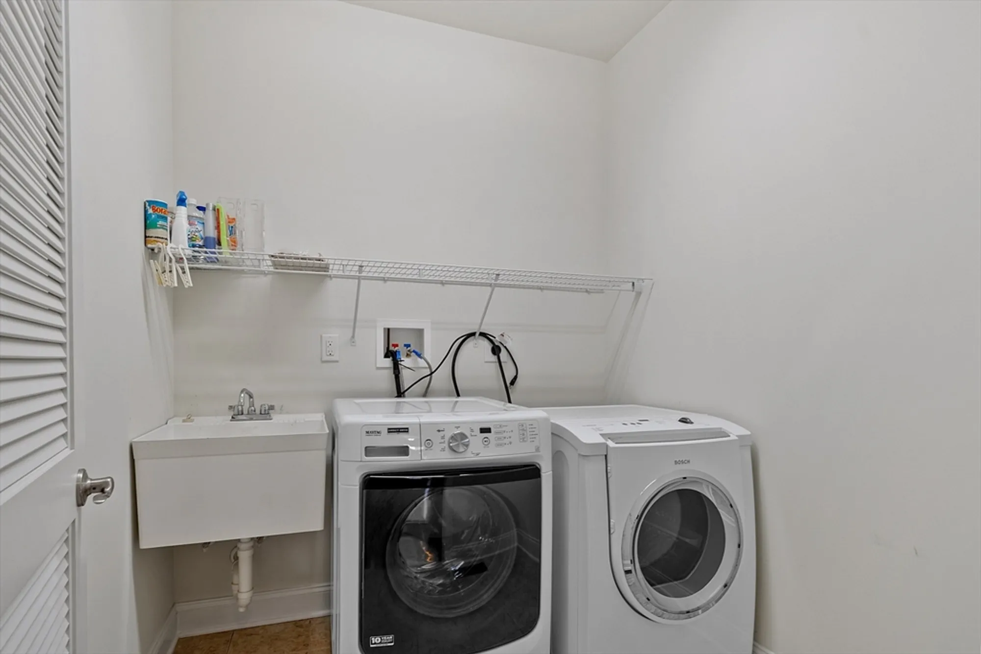 Property Slideshow image 27 of 38 | 13 wilshire way # 13, Marlborough, MA, 01752