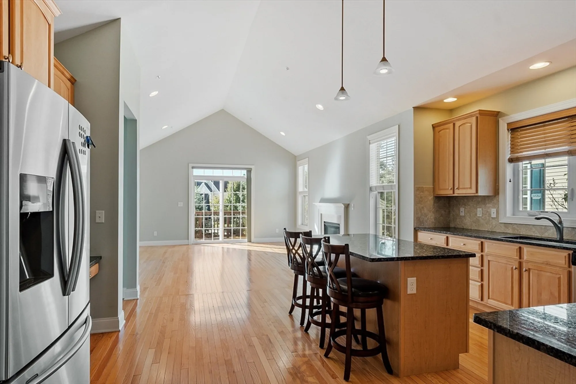 Property Slideshow image 9 of 38 | 13 wilshire way # 13, Marlborough, MA, 01752