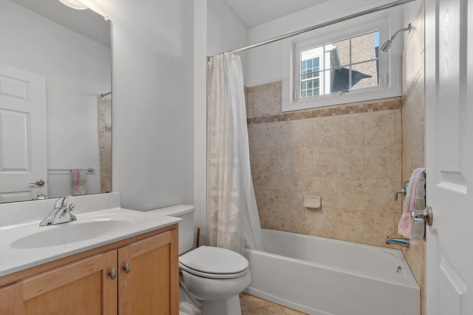 Property Slideshow image 30 of 38 | 13 wilshire way # 13, Marlborough, MA, 01752