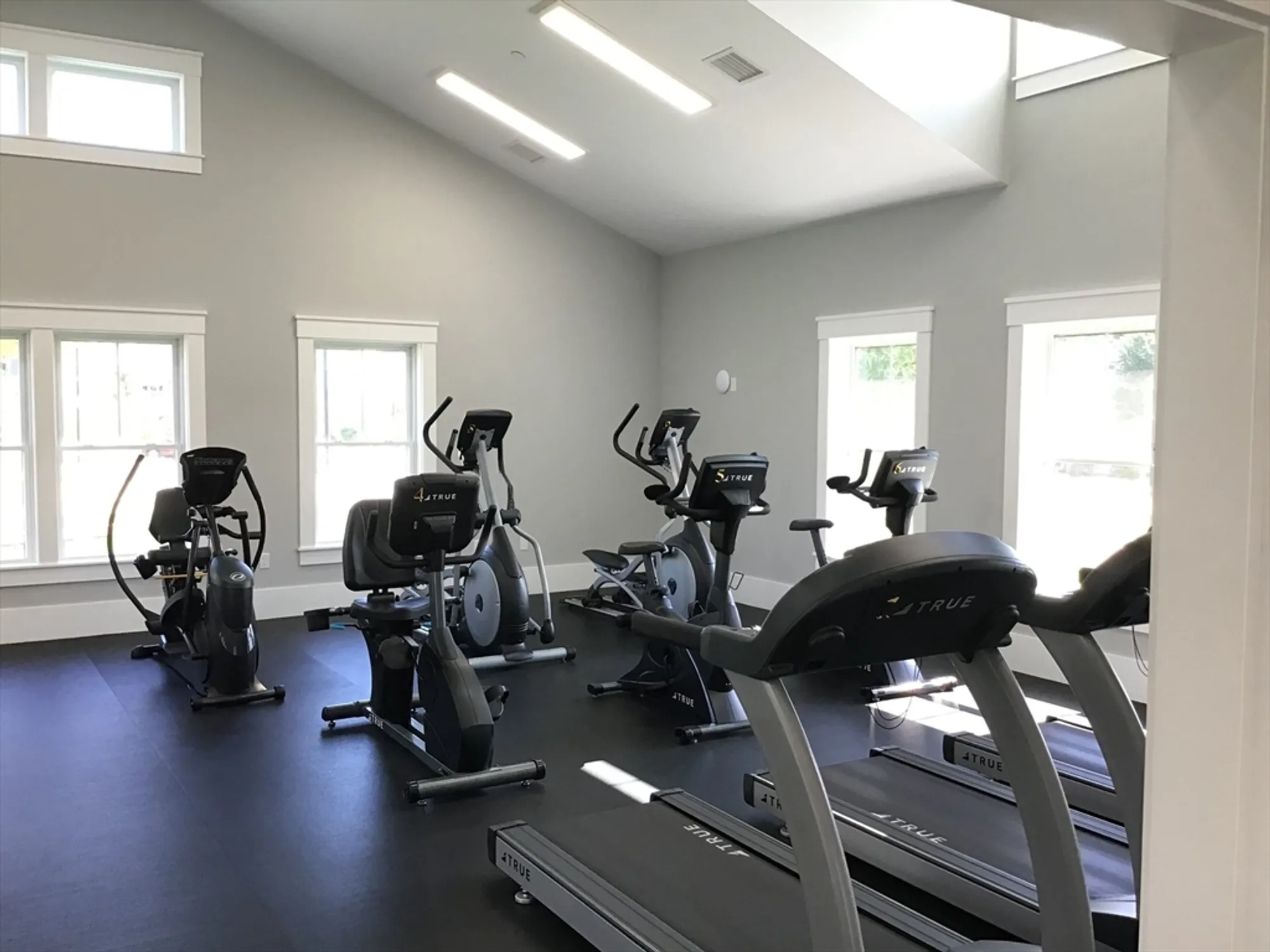 Property Slideshow image 25 of 31 | 45 plaza way unit 406, Plymouth, MA, 02360